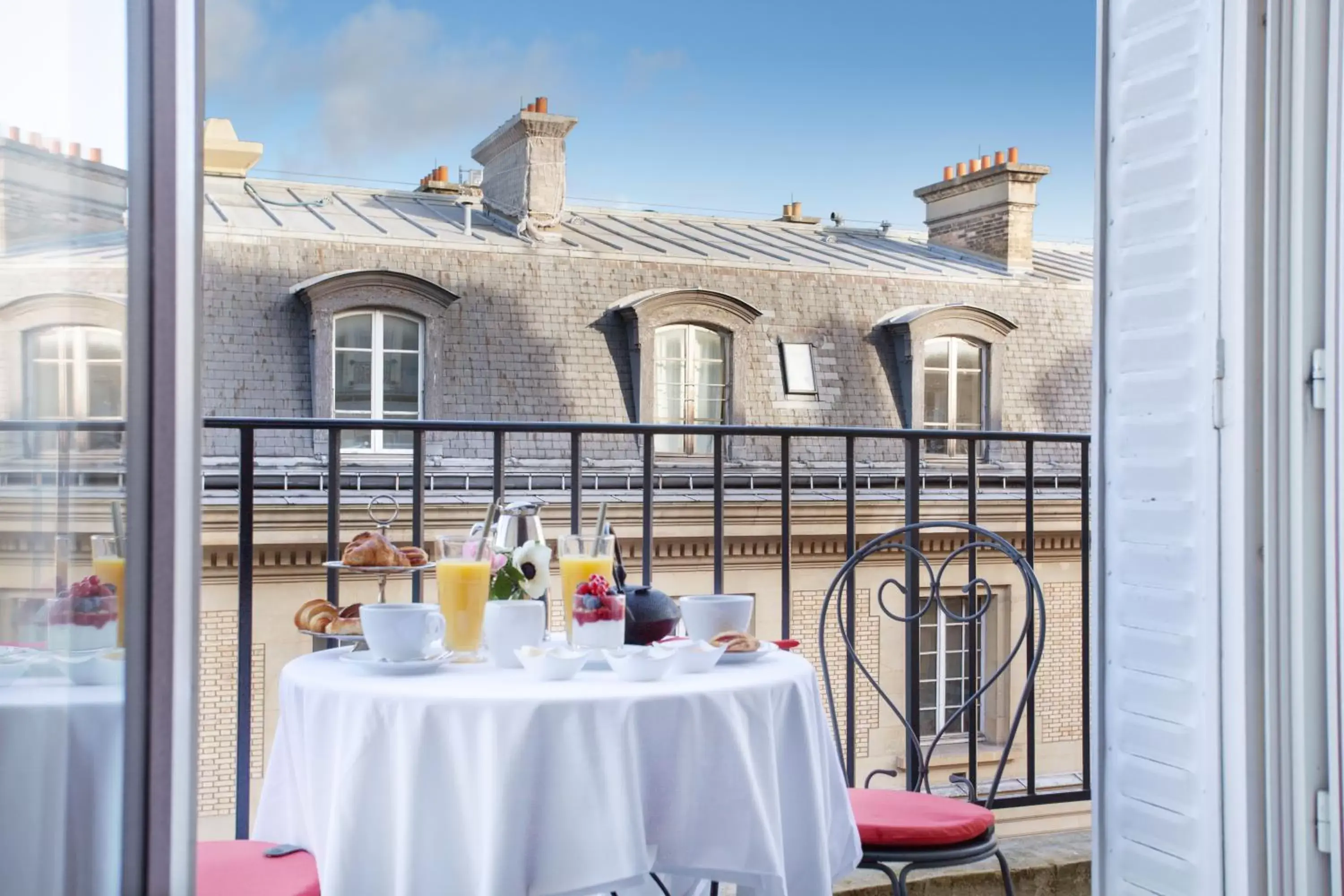 Balcony/Terrace in Hotel Trianon Rive Gauche