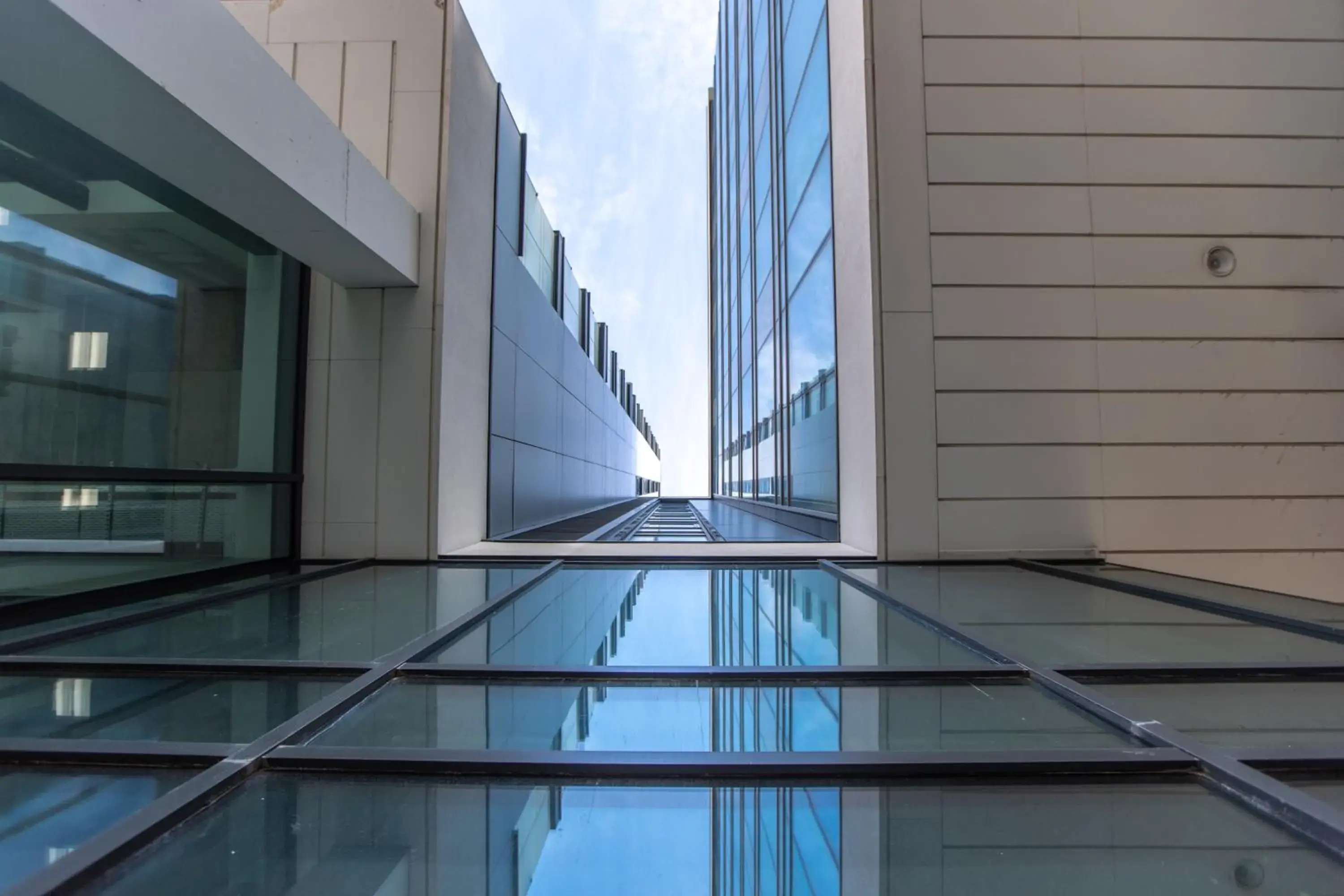 Property building in Aparthotel Adagio London Sutton Point Property building in Aparthotel Adagio London Sutton Point