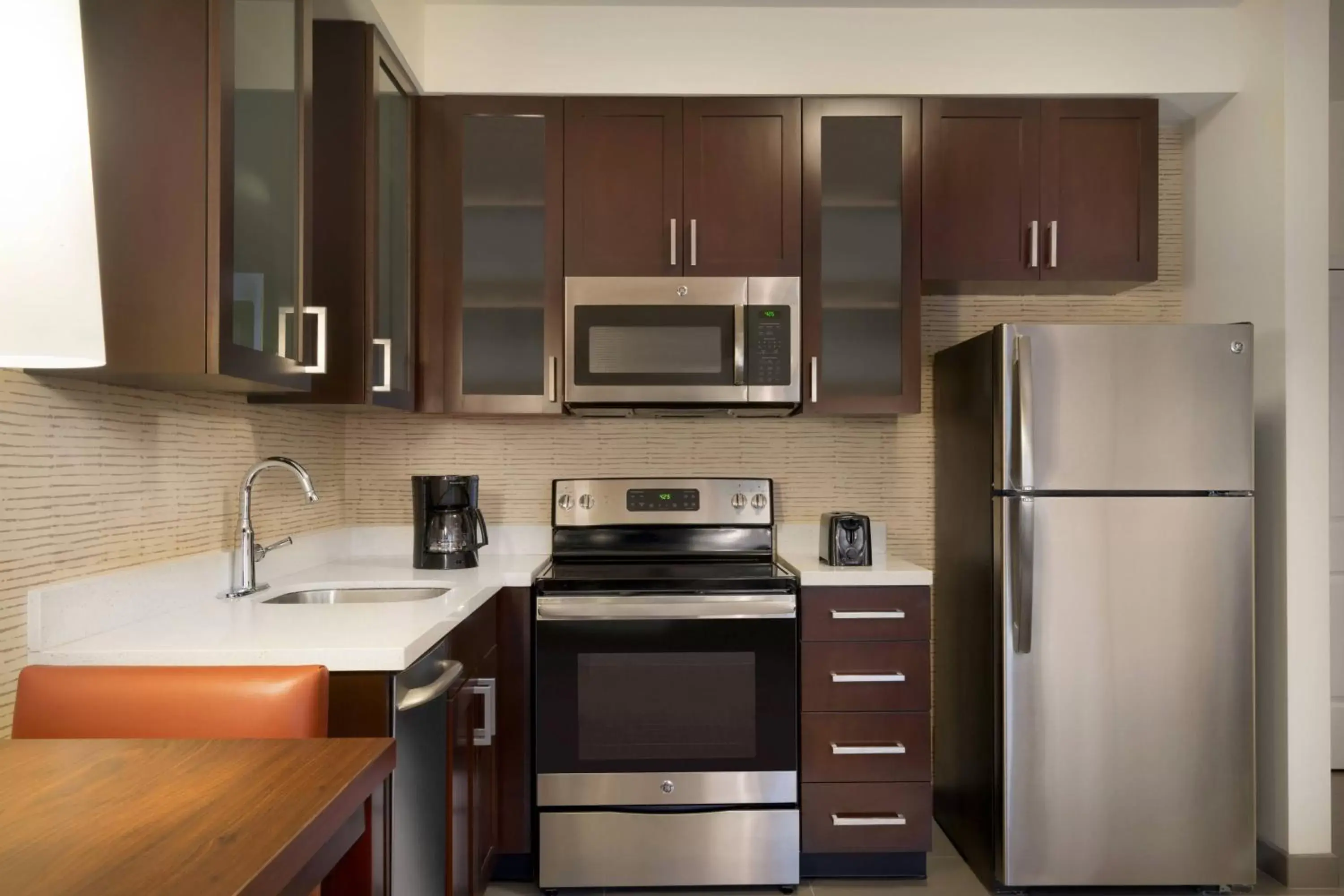 Kitchen or kitchenette, Kitchen/Kitchenette in Residence Inn by Marriott Winston-Salem Hanes Mall