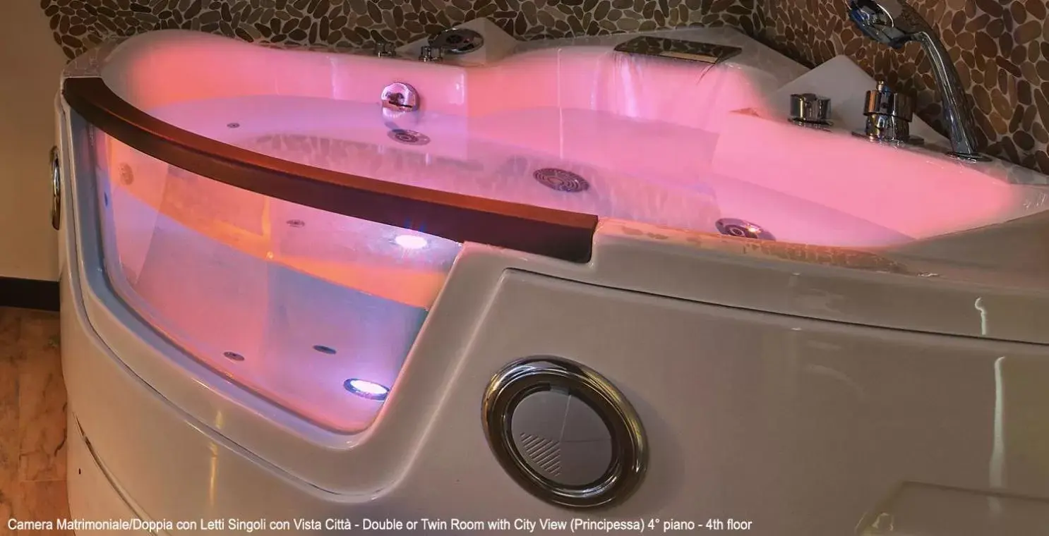 Hot Tub in B&B 52cento