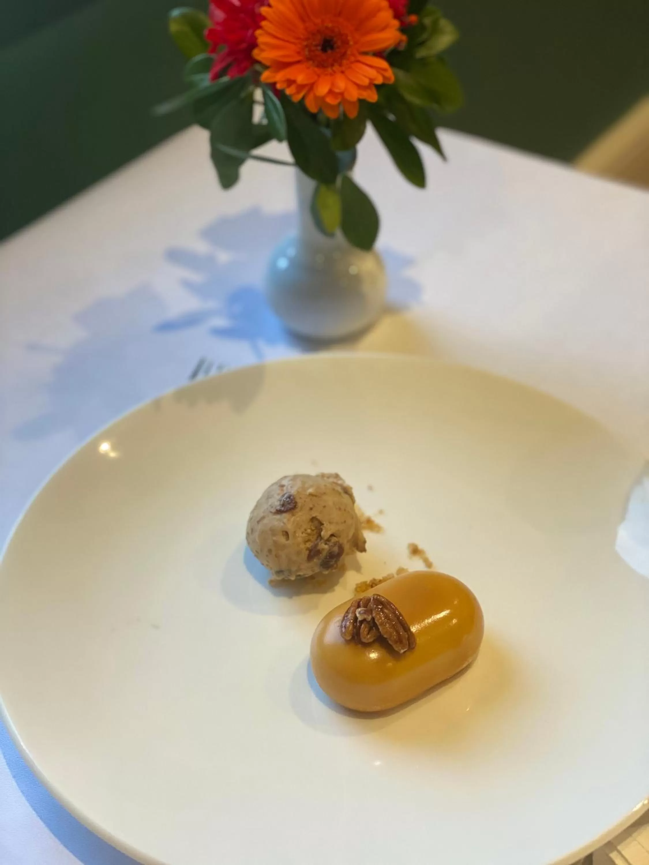 Food in Yarrow Hotel