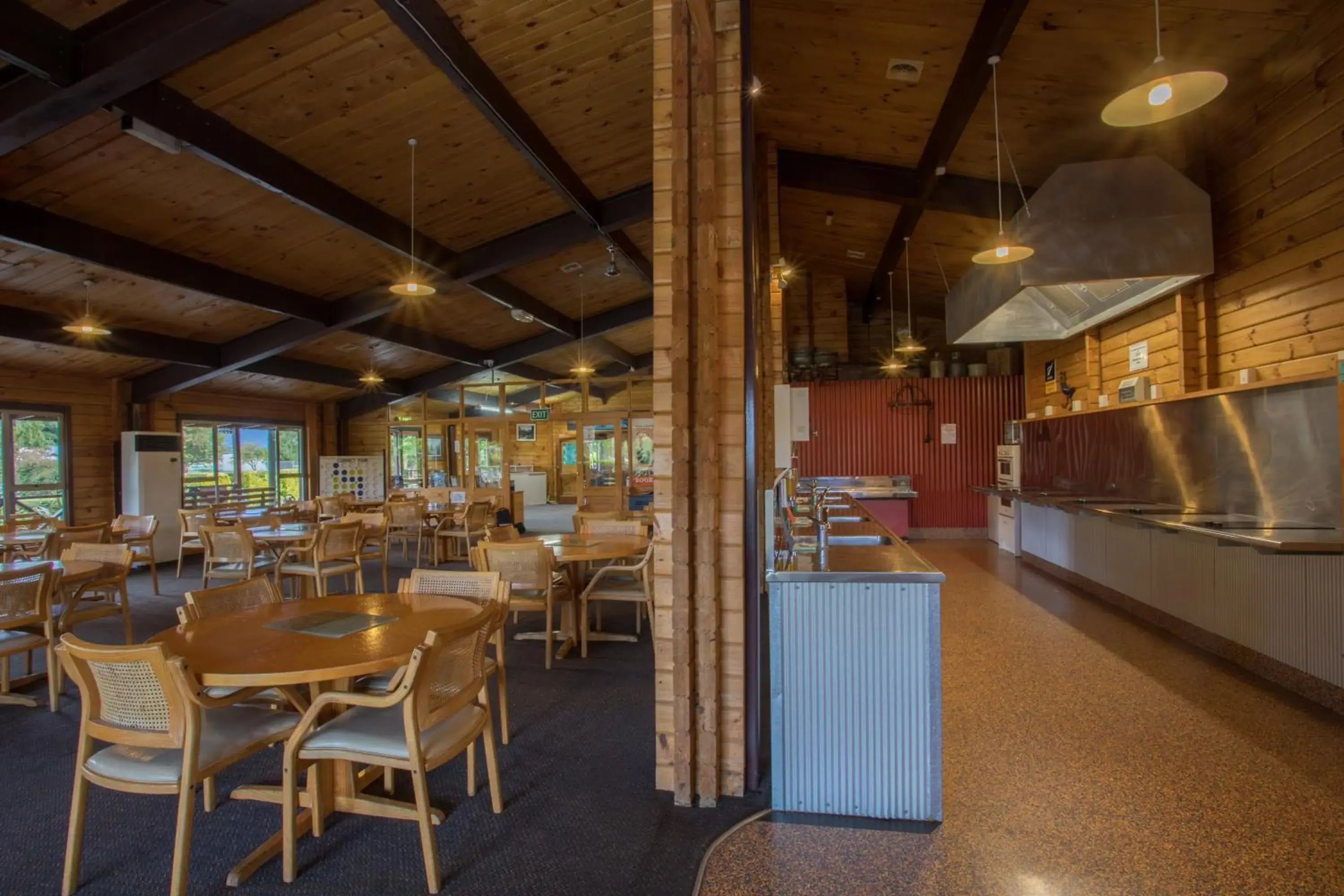 Communal kitchen, Restaurant/Places to Eat in Te Anau Top 10 Holiday Park and Motels