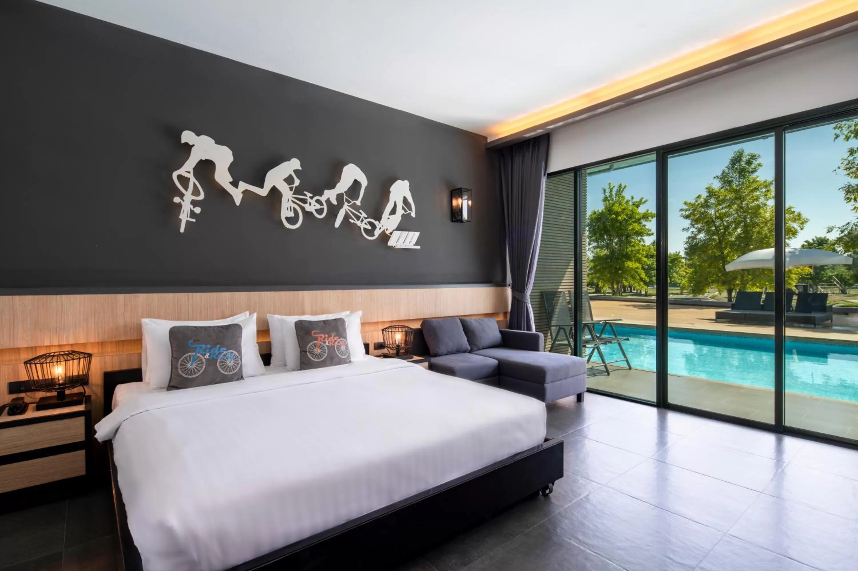 Photo of the whole room, Bed in The VELO'S Hotel and Pumptrack