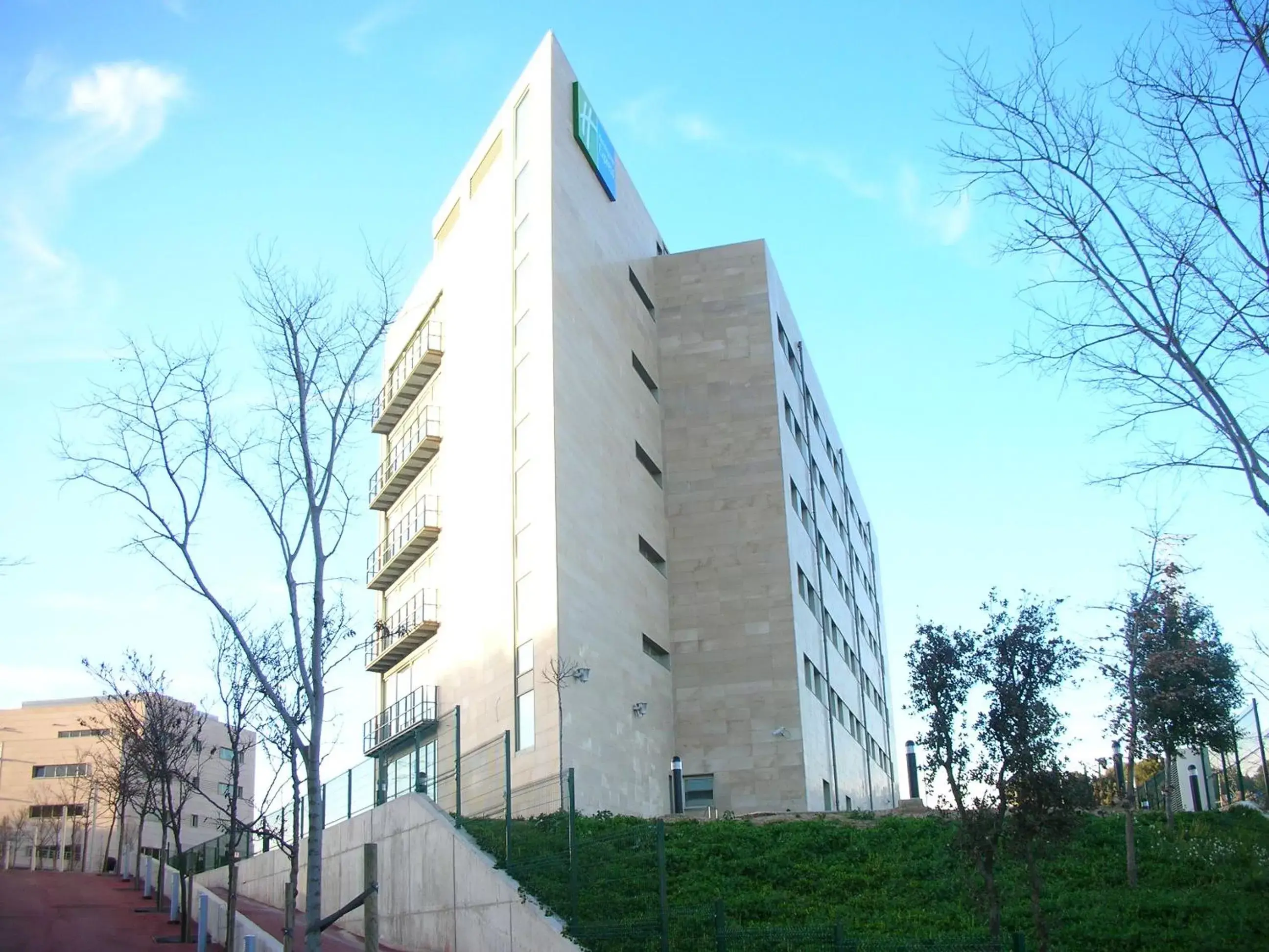 Property Building in Holiday Inn Express Sant Cugat, an IHG Hotel