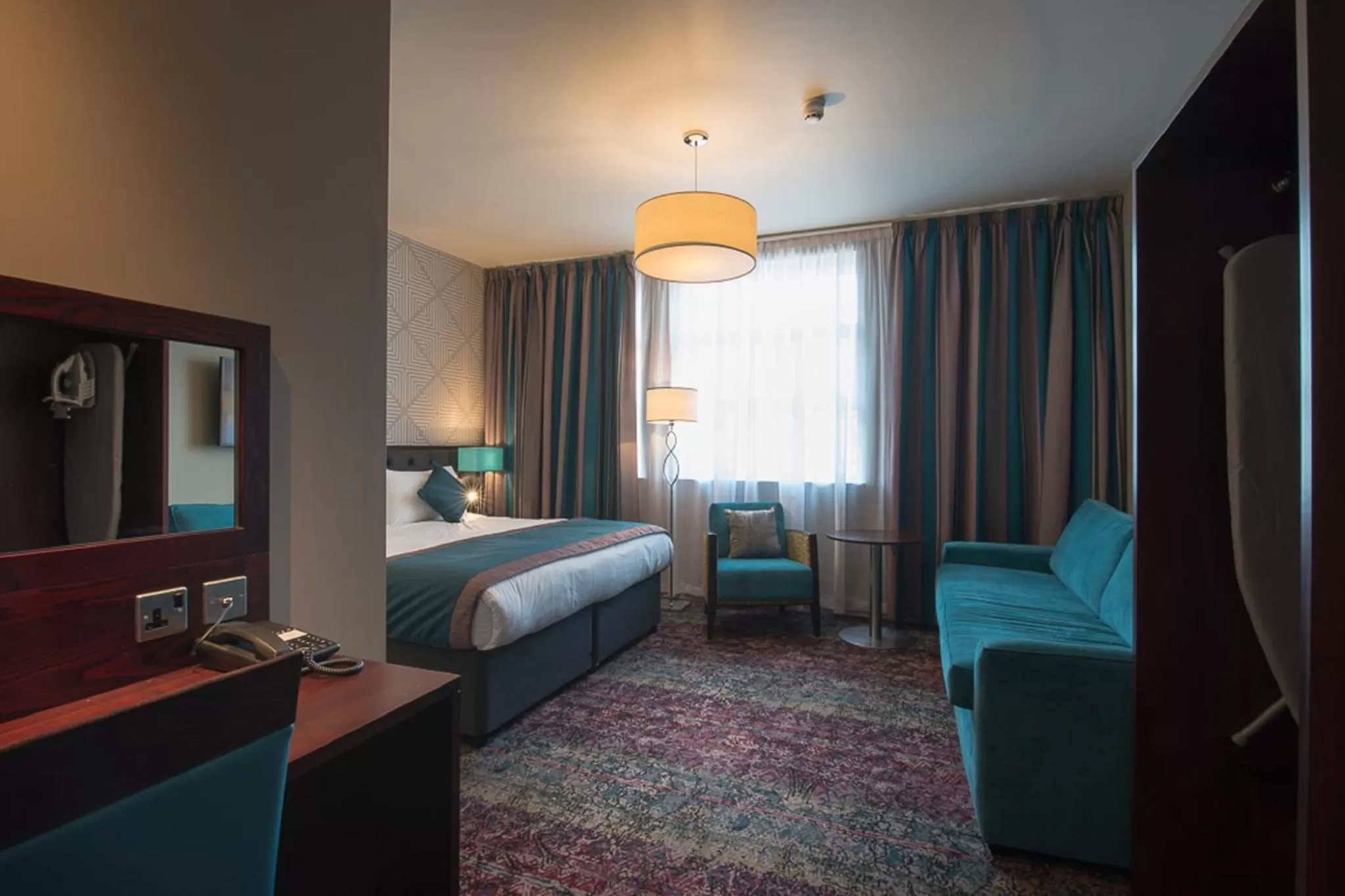 Bed in Admiral of the Humber Wetherspoon