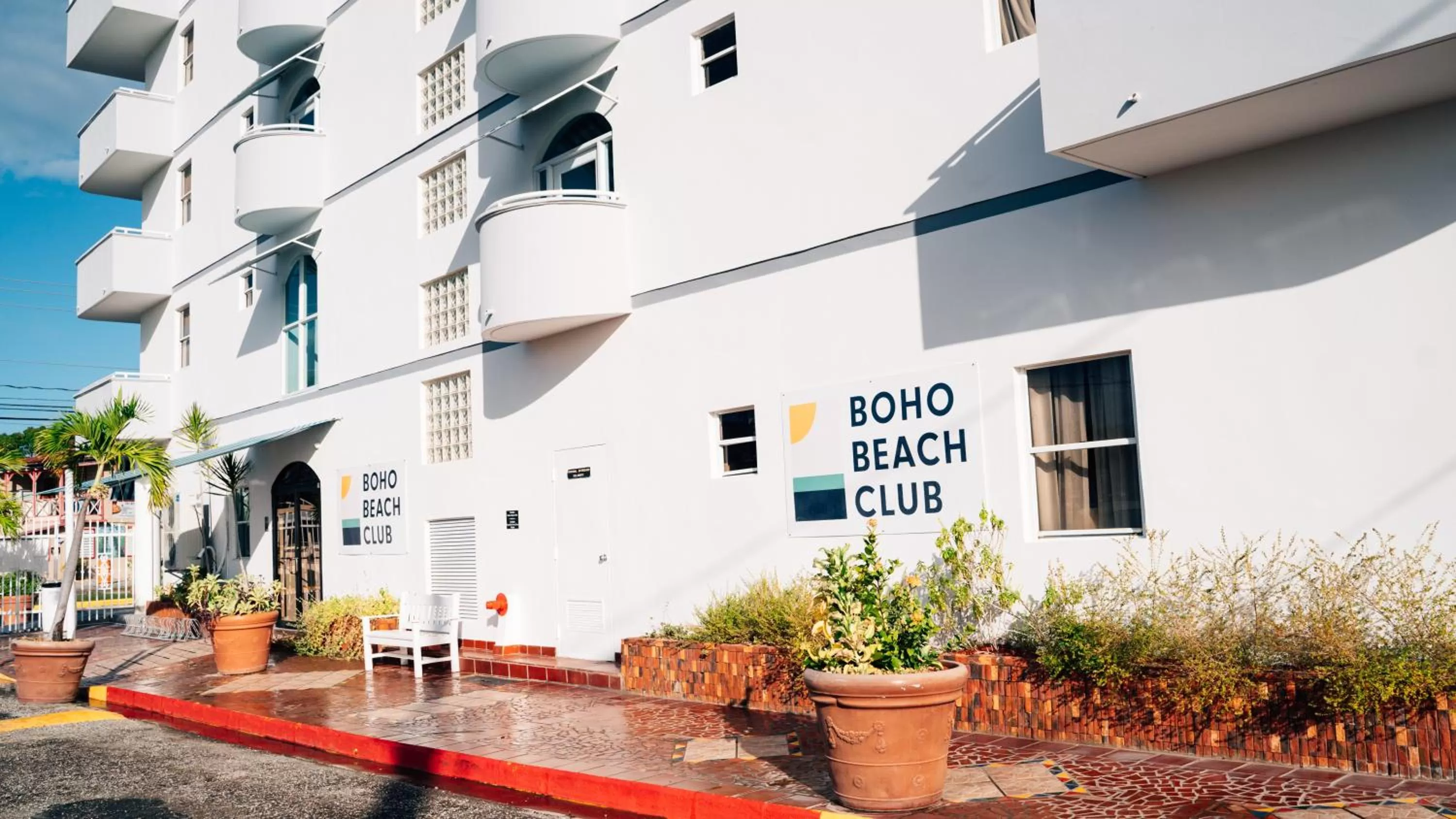 Area and facilities in BOHO Beach Club