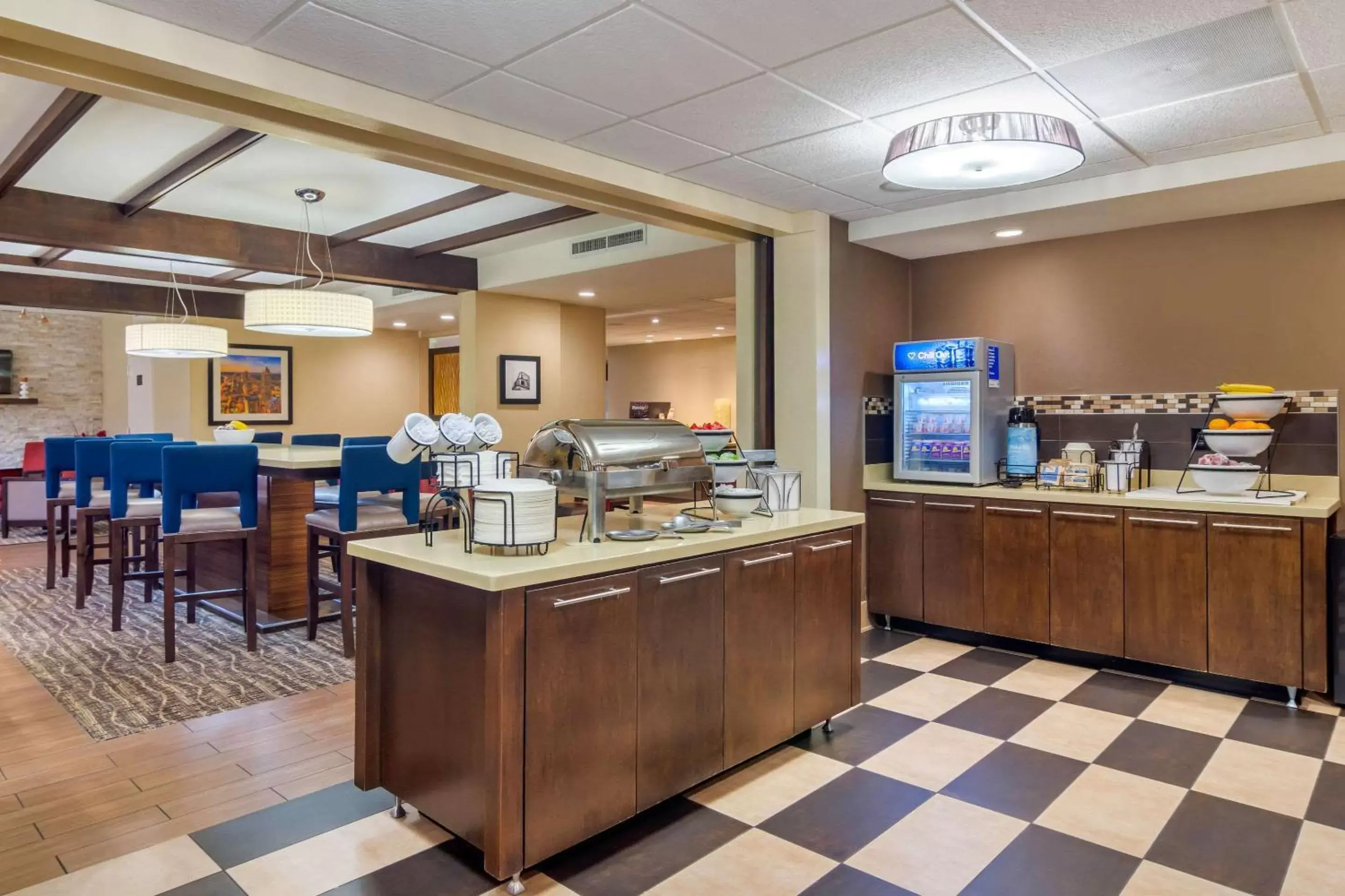Restaurant/Places to Eat in Comfort Inn Atlanta Airport