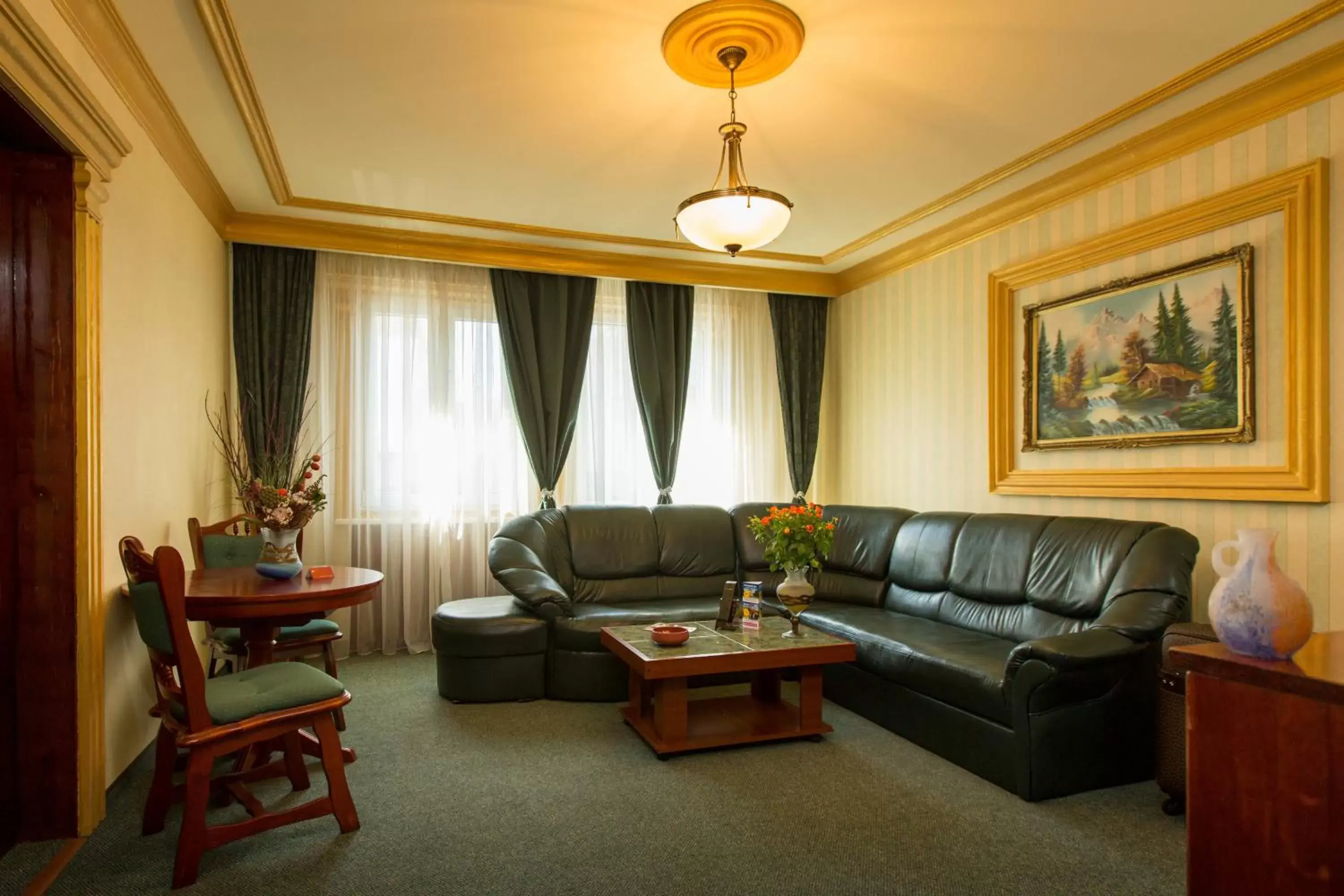 Decorative detail, Seating Area in Bucharest Comfort Suites Hotel