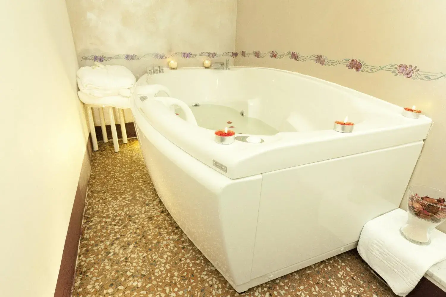 Spa and wellness centre/facilities in Hotel San Miniato