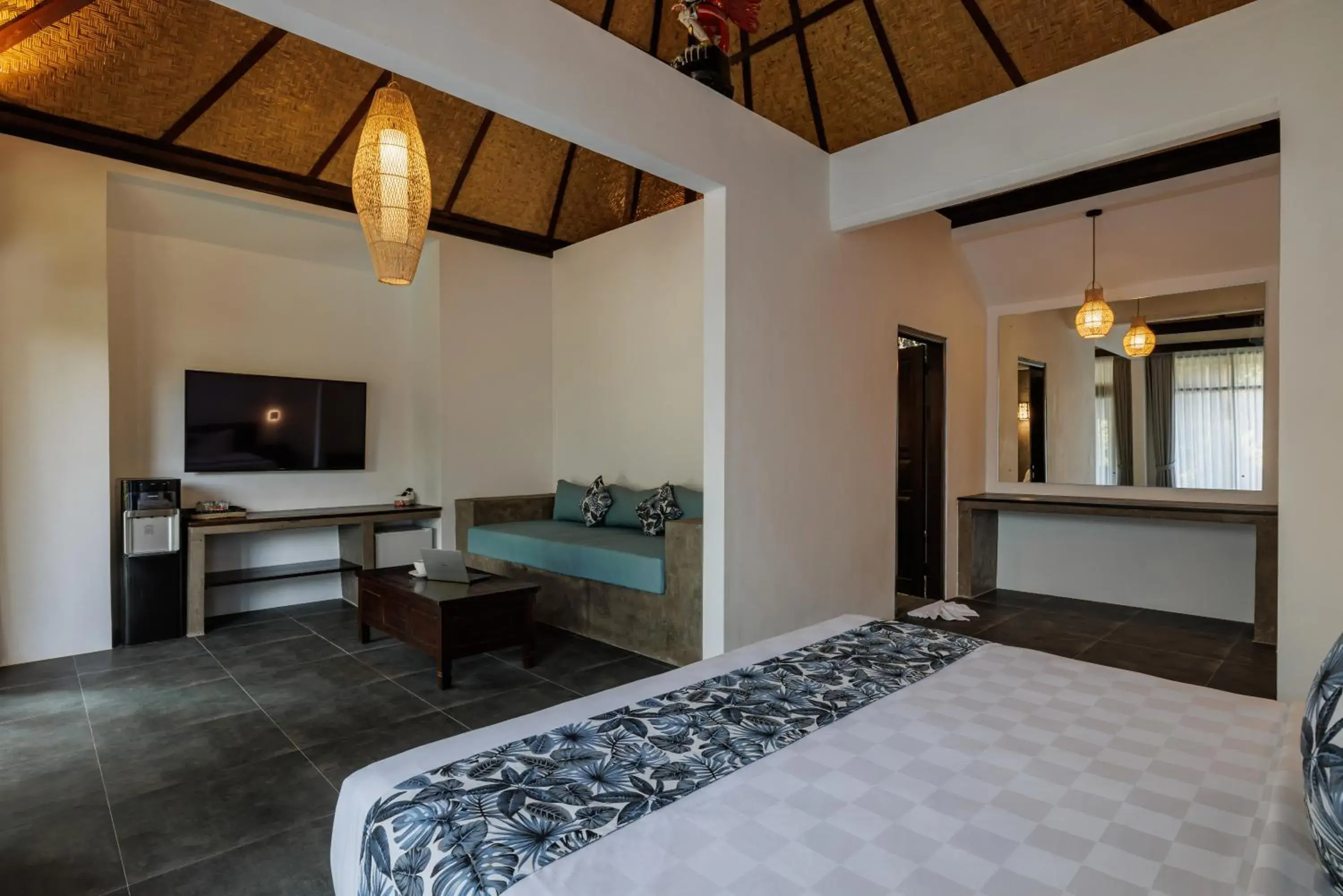 Photo of the whole room, Bed in Ubud Dedari Villas