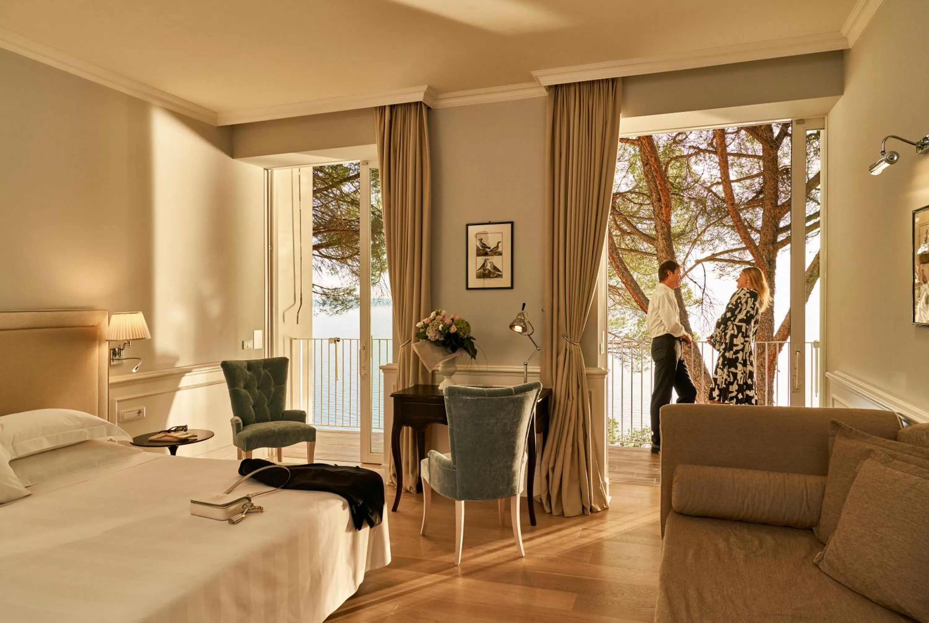 Bed in Hotel Riviera & Maximilian's