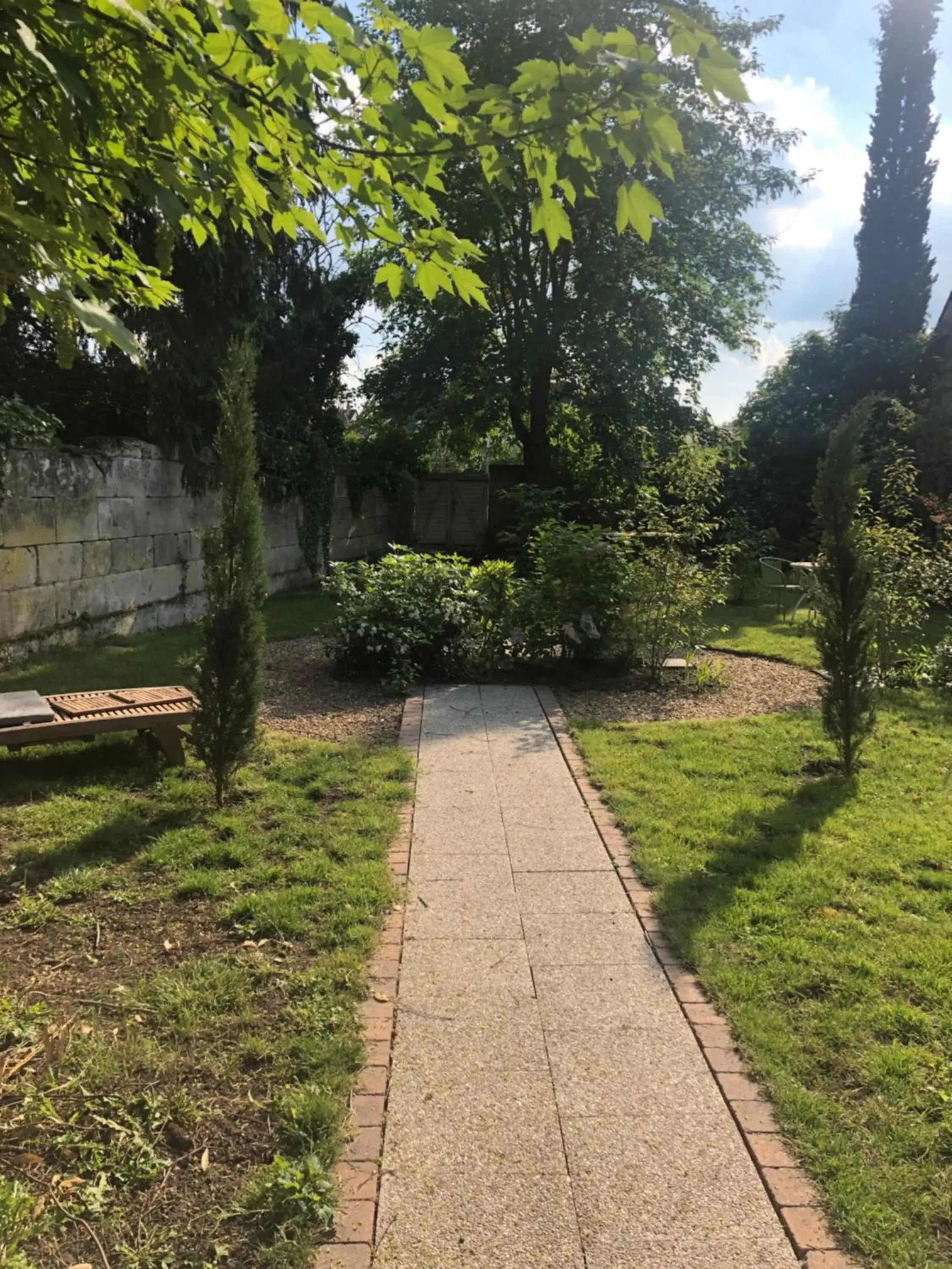 Garden in A la Fleur de Lys