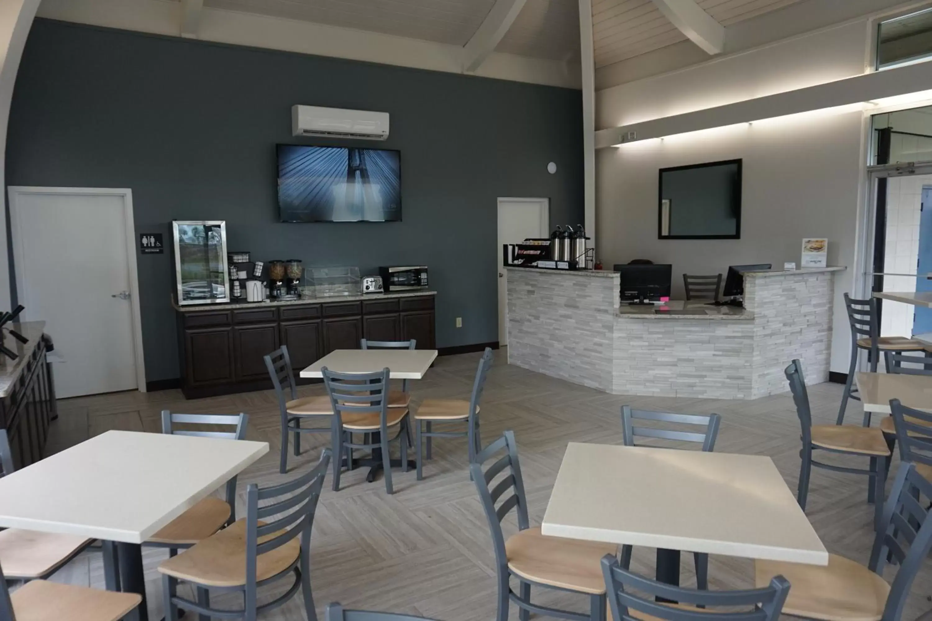 Property building, Restaurant/Places to Eat in Smart Stay Inn - Saint Augustine