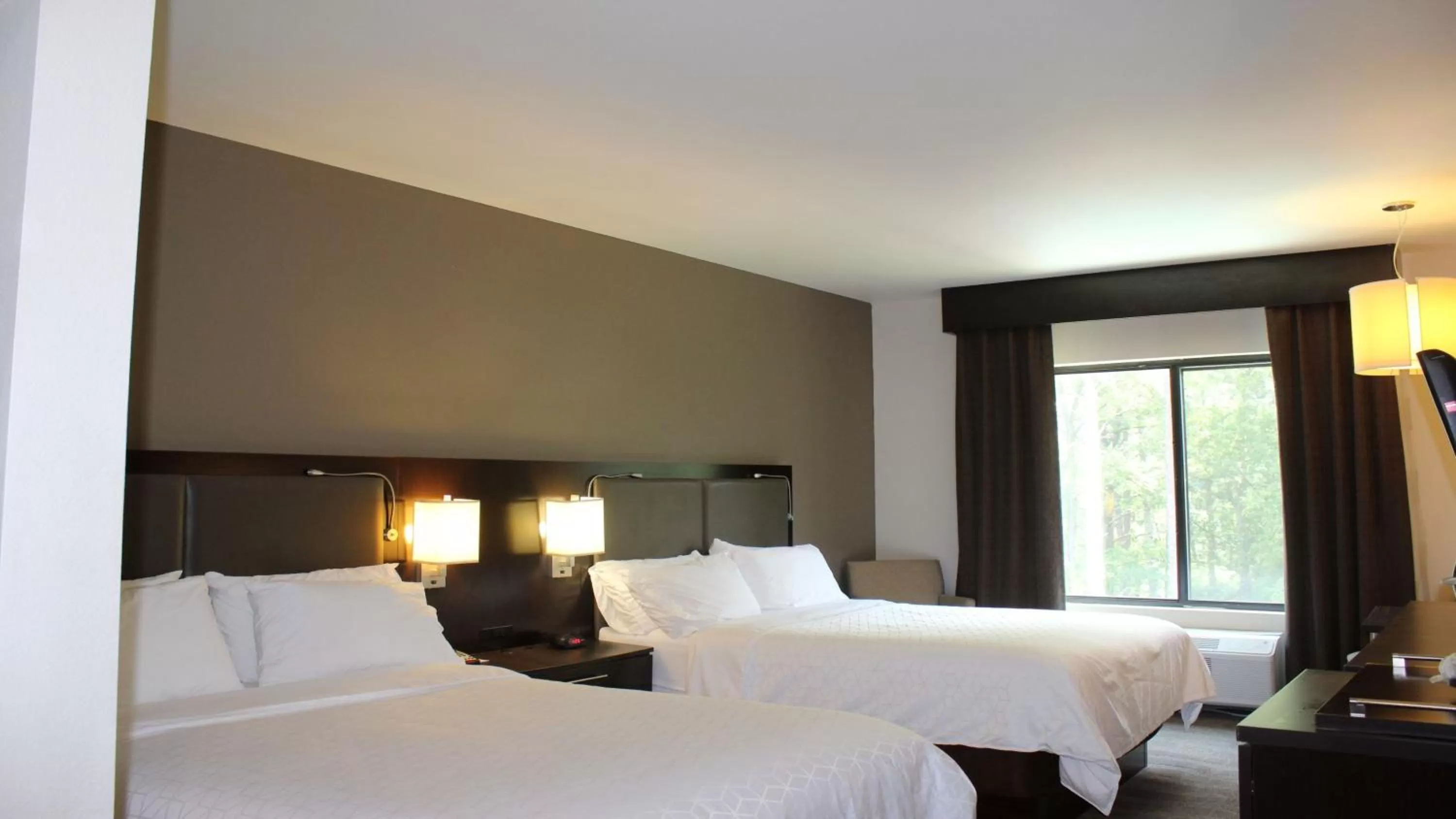 Photo of the whole room, Bed in Holiday Inn Express Hotels & Suites Rockingham West by IHG