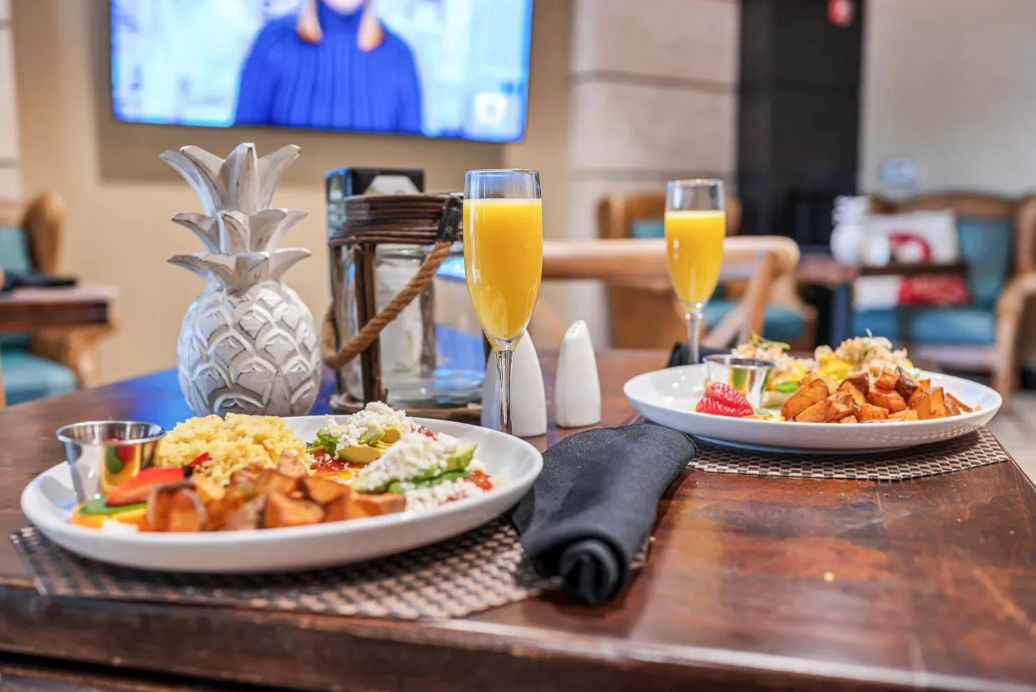 Food and drinks in Bayfront Inn 5th Avenue