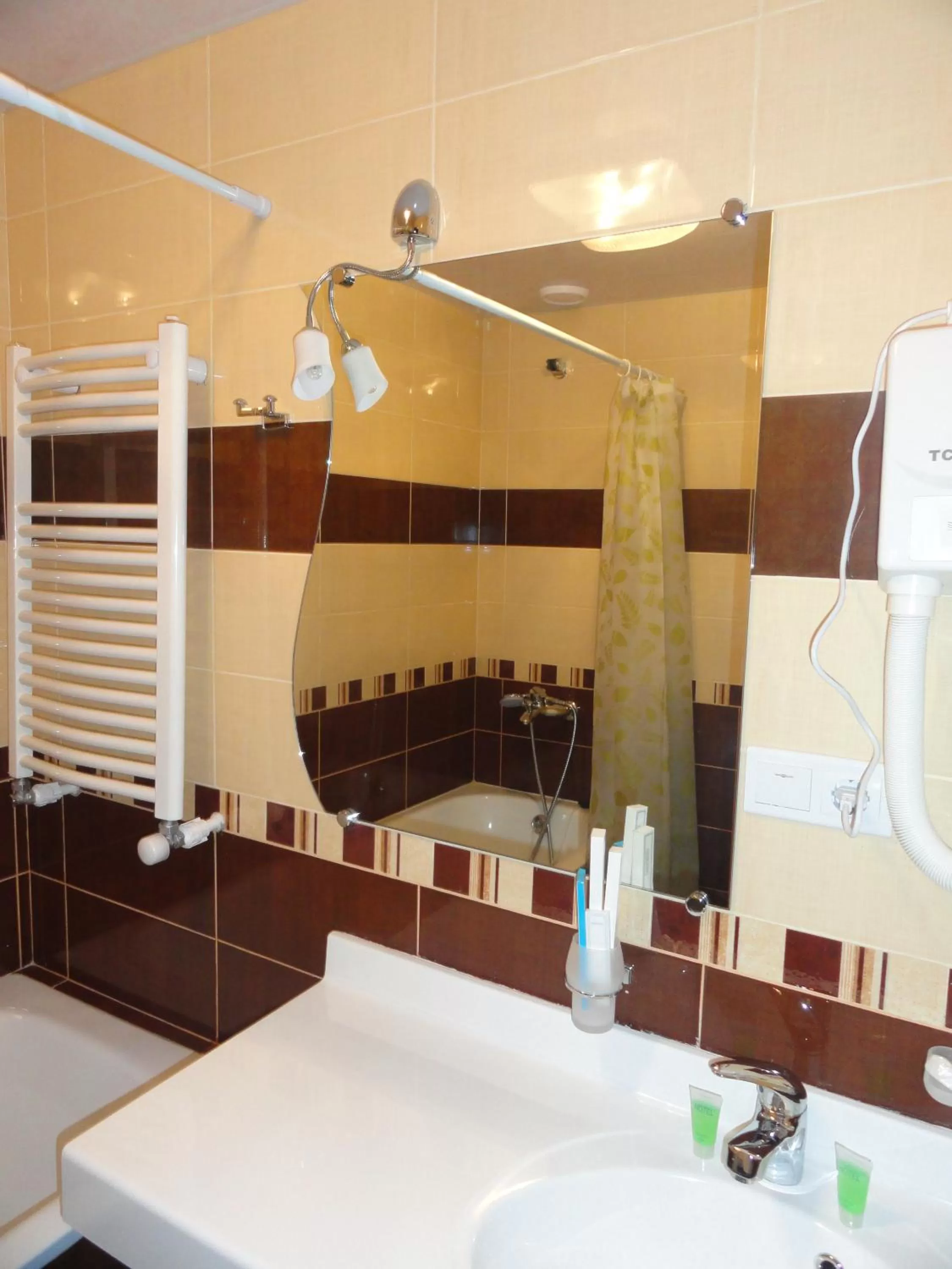 Bathroom in Diana Hotel