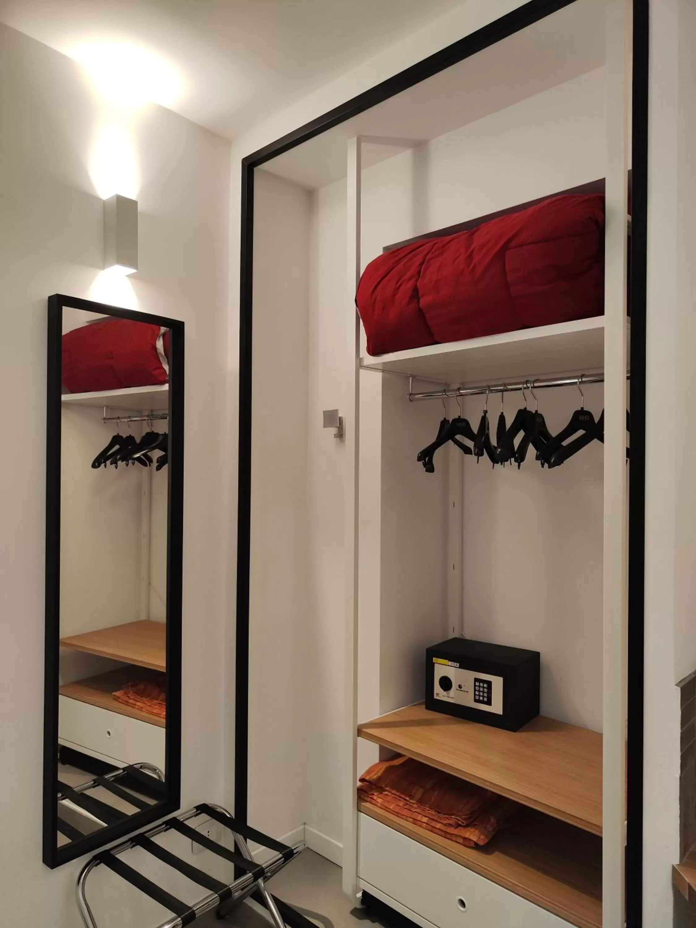 wardrobe, Bunk Bed in San Francesco Rooms and Apartment with Terrace in Palermo