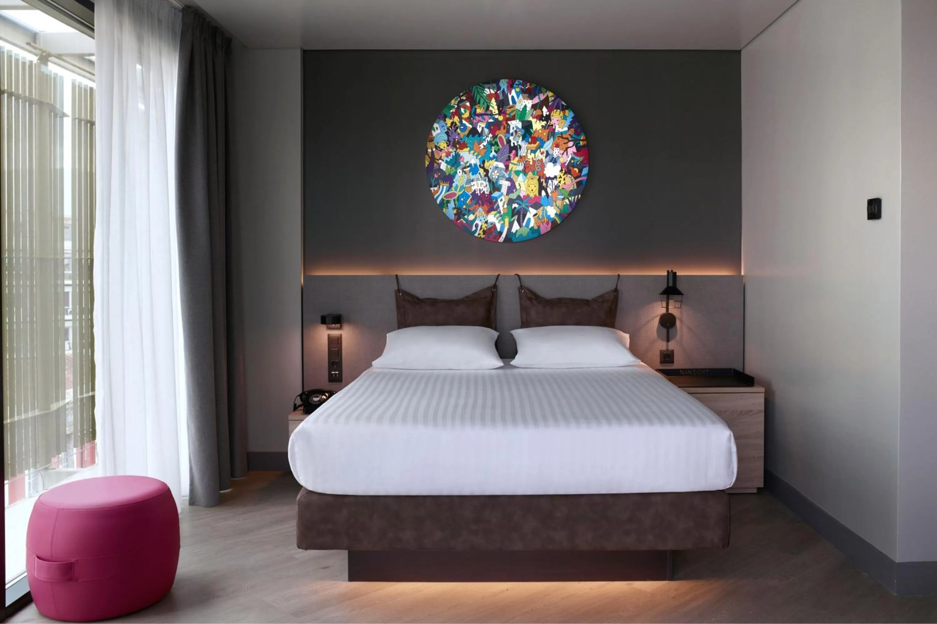 Photo of the whole room, Bed in Moxy Athens City