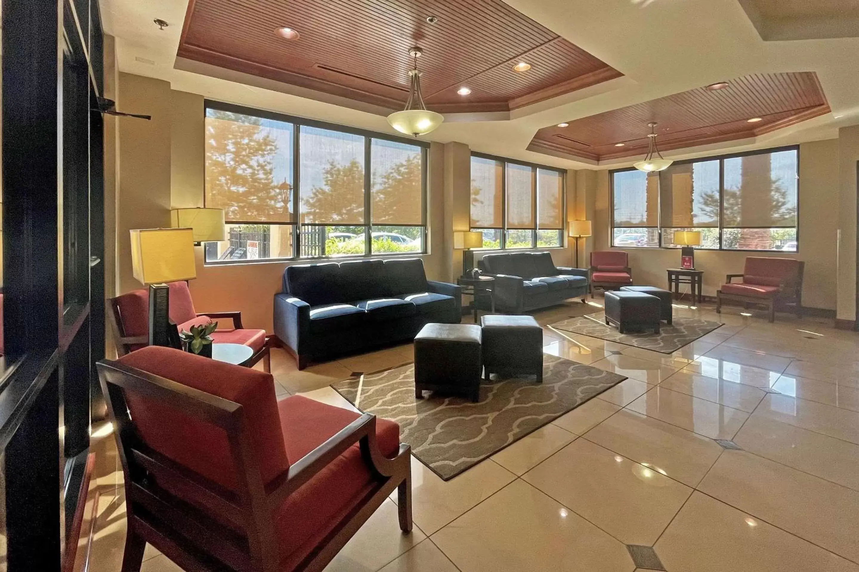 Lobby or reception in Comfort Suites Augusta Riverwatch