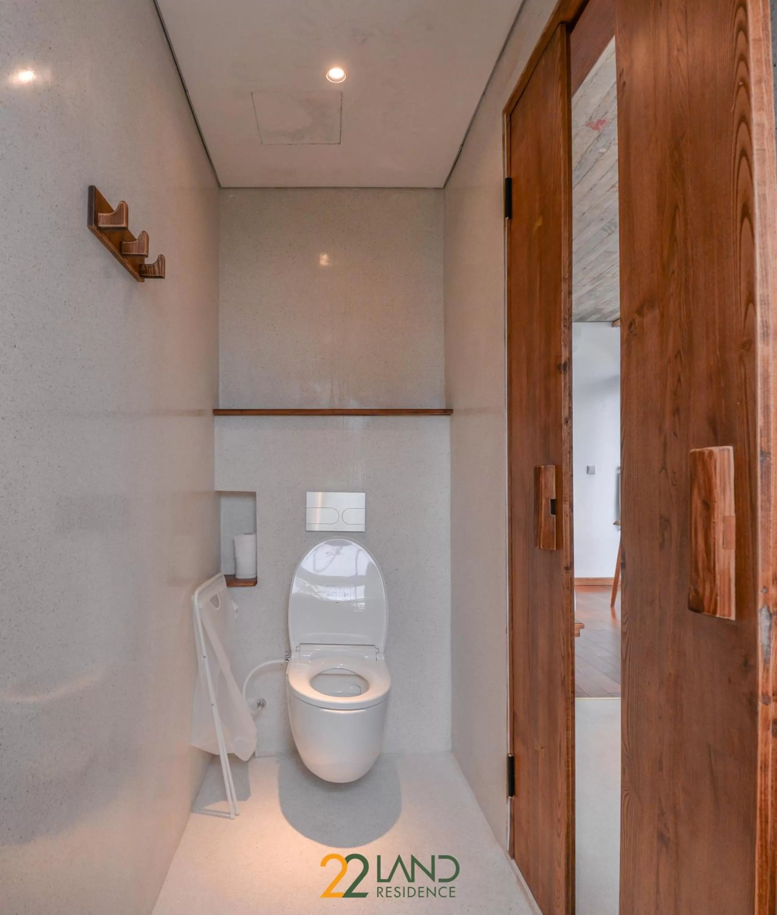 Toilet in 22Land Hotel & Residence