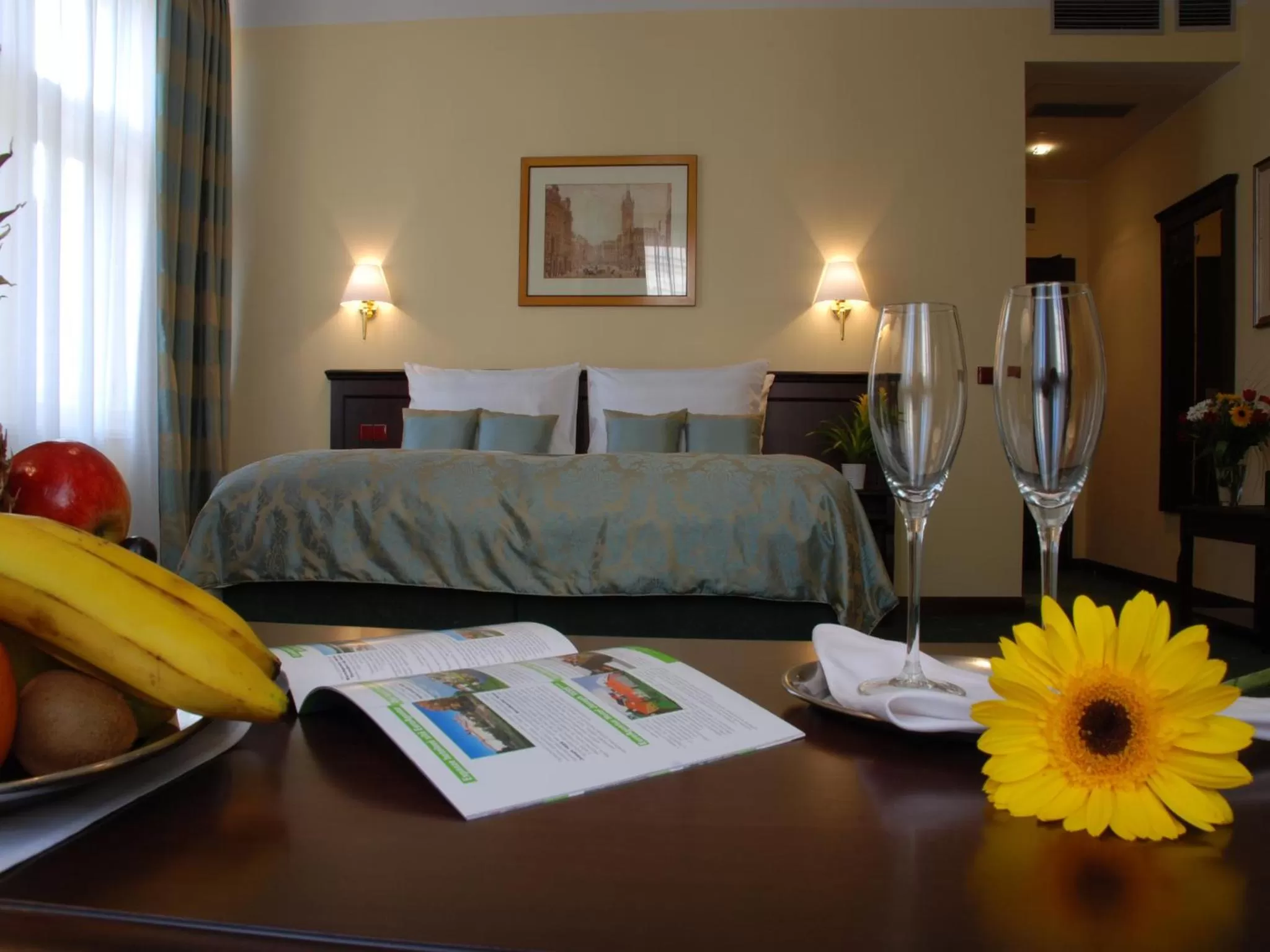 Bed in EA Hotel Downtown