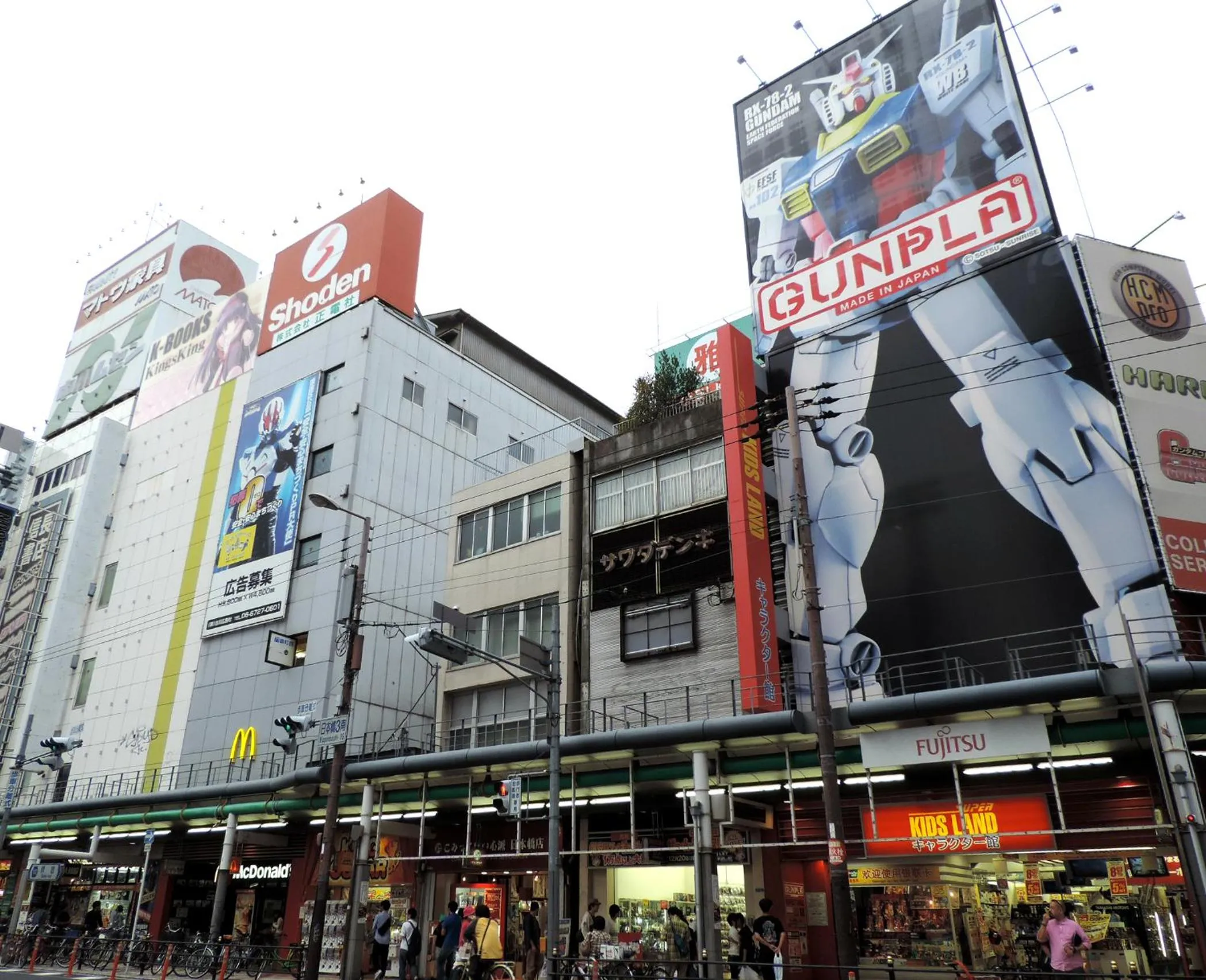 Location in Hotel Awina Osaka