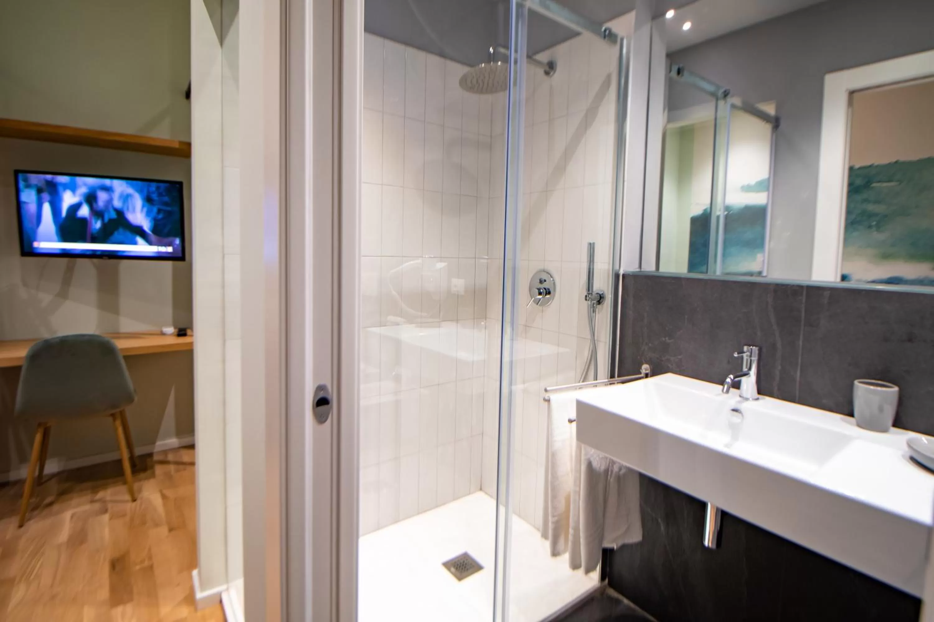 Shower in Terrazza Sangiuliano