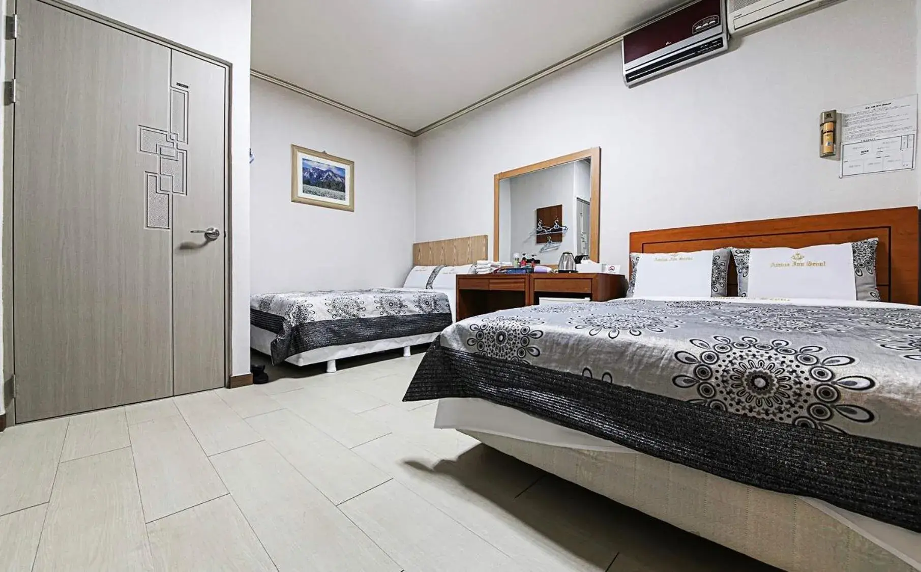 Bed in Amiga Inn Dongdaemun Hotel
