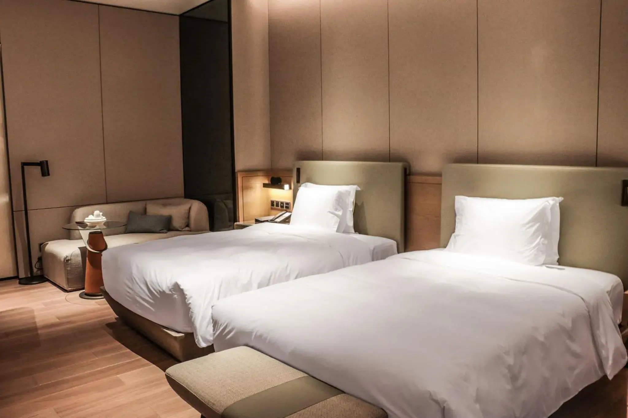Photo of the whole room, Bed in Crowne Plaza Chaozhou Riverside, an IHG Hotel