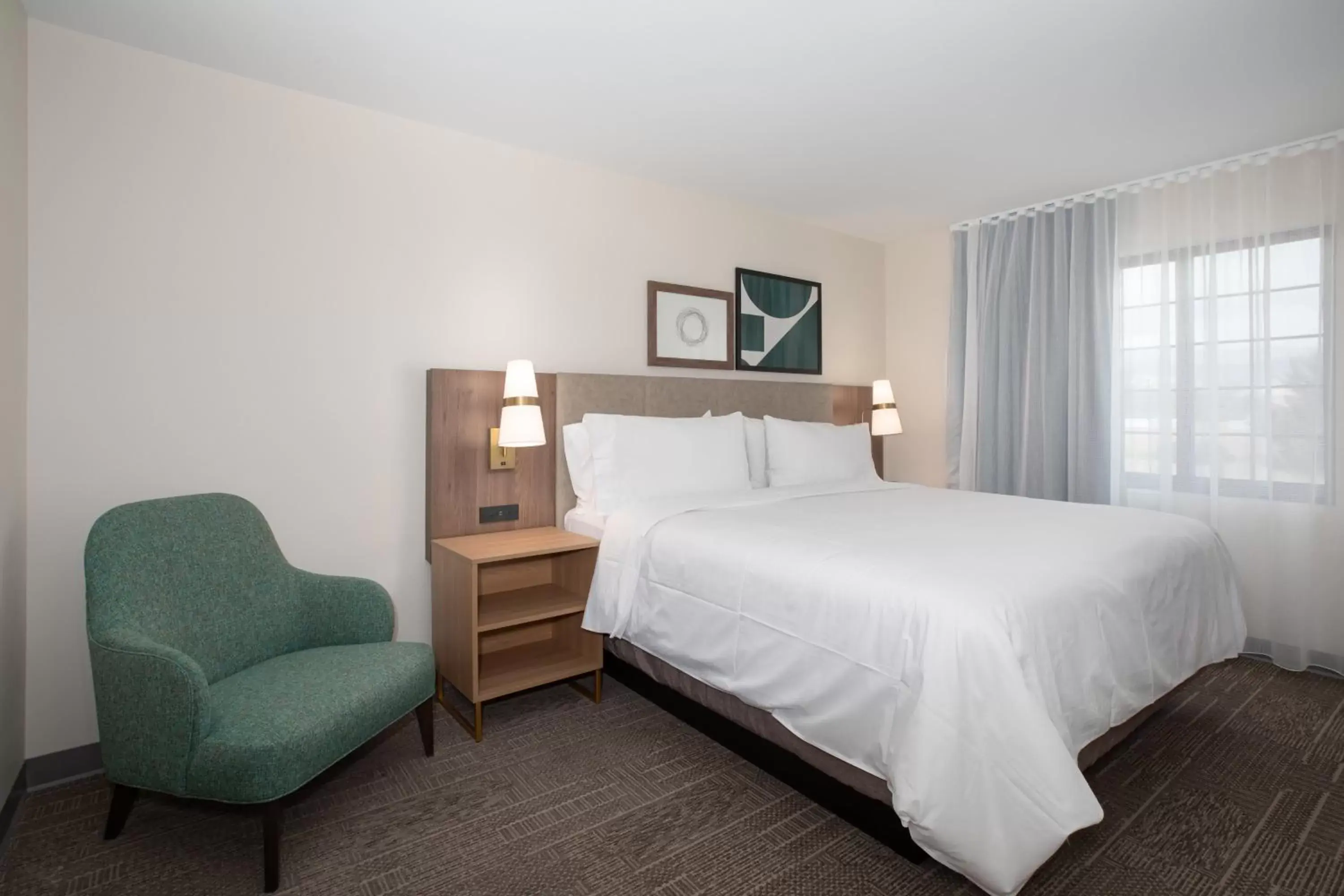 Photo of the whole room, Bed in Staybridge Suites - Carson City - Tahoe Area, an IHG Hotel