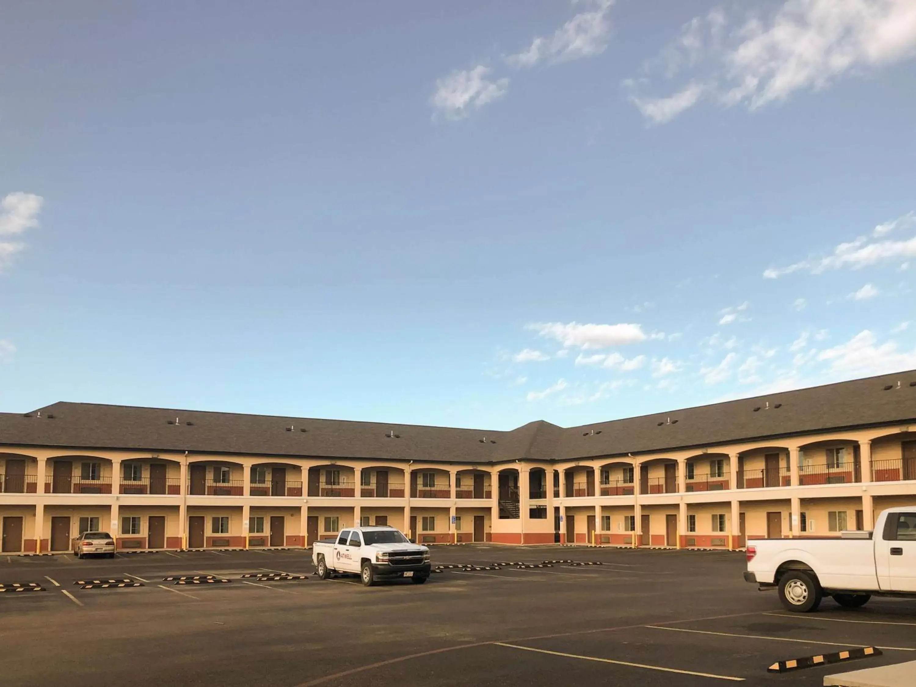 Property building in Studio 6 Odessa, Tx Property building in Studio 6 Odessa, Tx