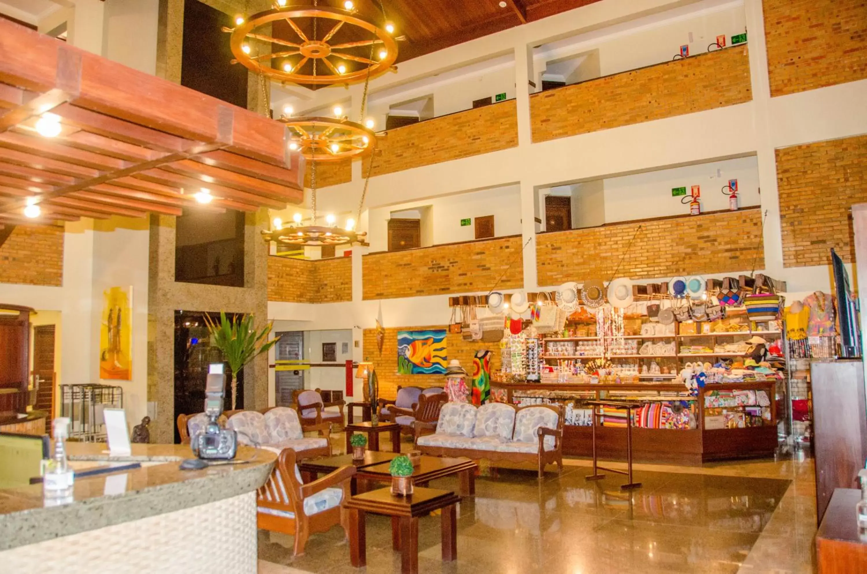 Lobby or reception, Restaurant/Places to Eat in Pizzato Praia Hotel