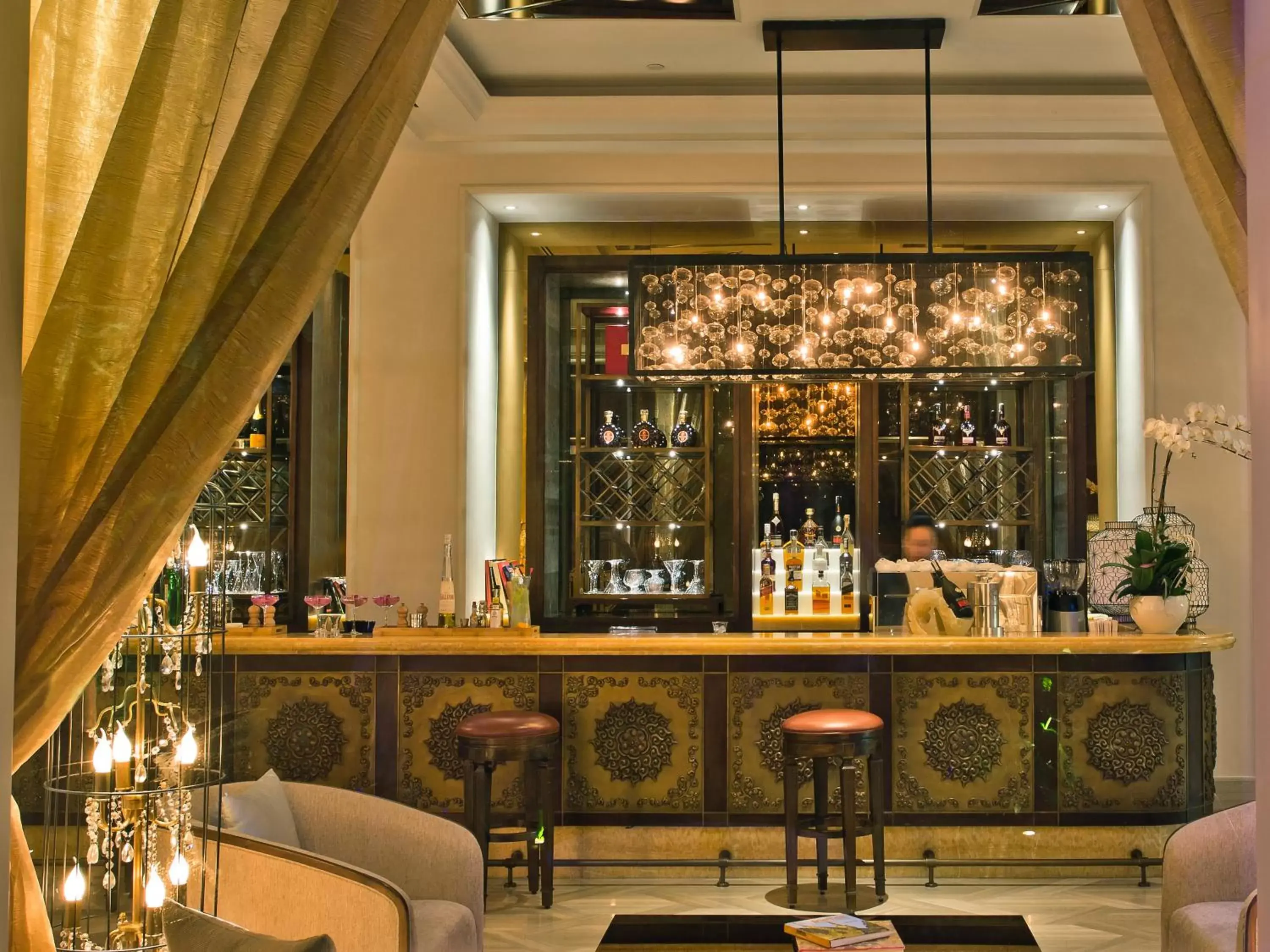 Lounge or bar, Lounge/Bar in Hotel Des Arts Saigon Mgallery Collection