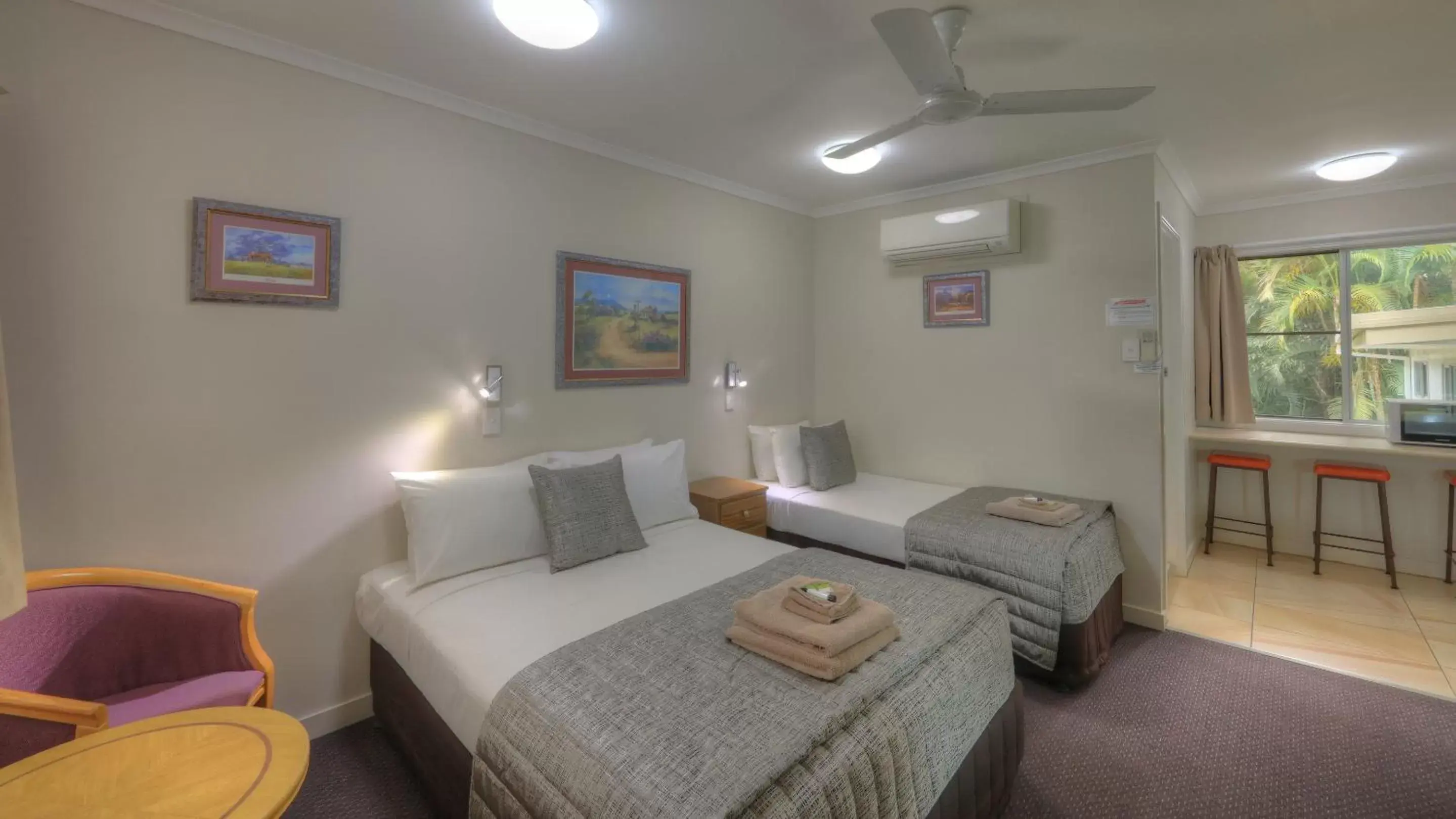 Deluxe Family Room in Atherton Hinterland Motel