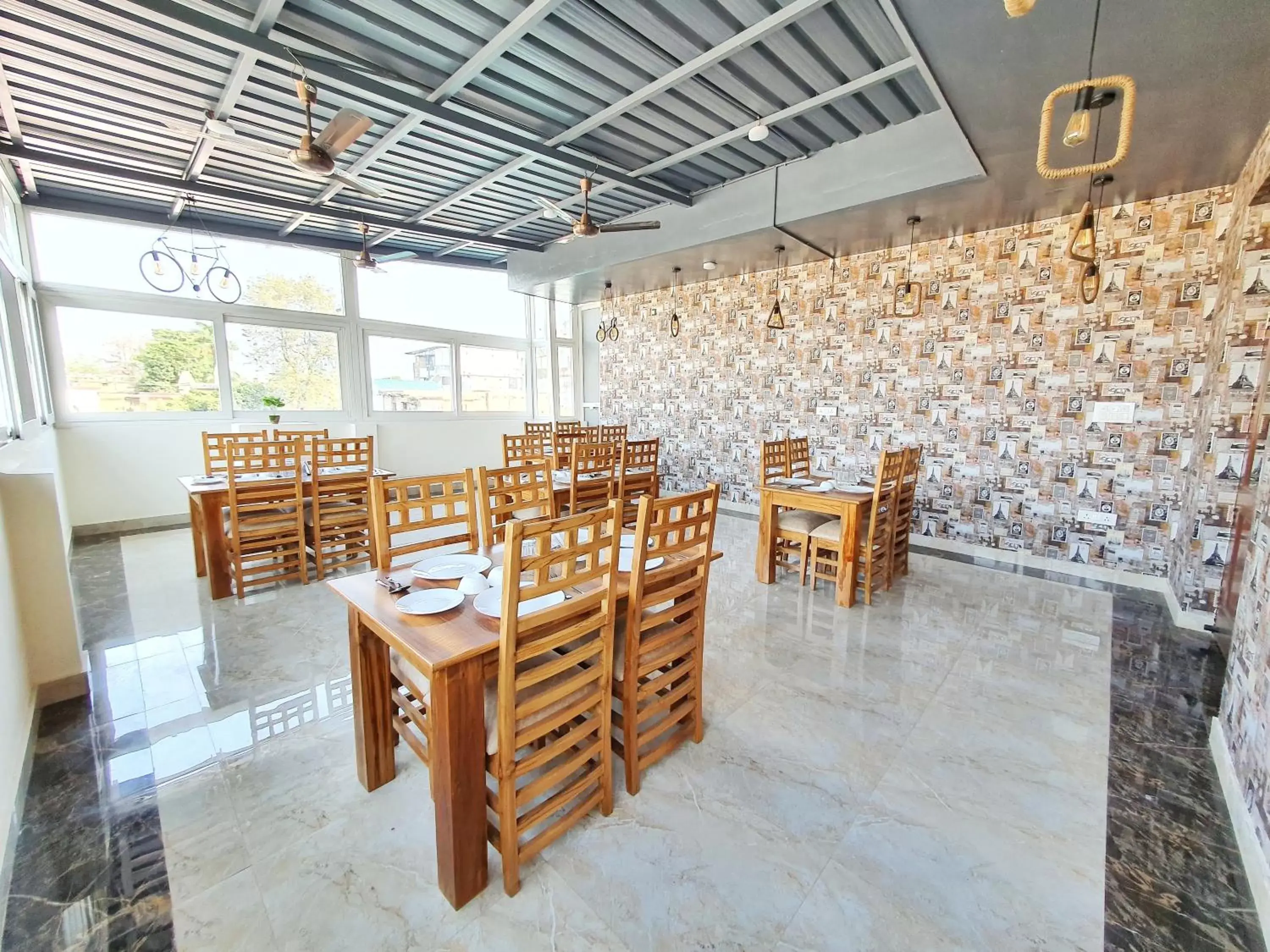 Restaurant/places to eat in The Park Residency Restaurant/places to eat in The Park Residency