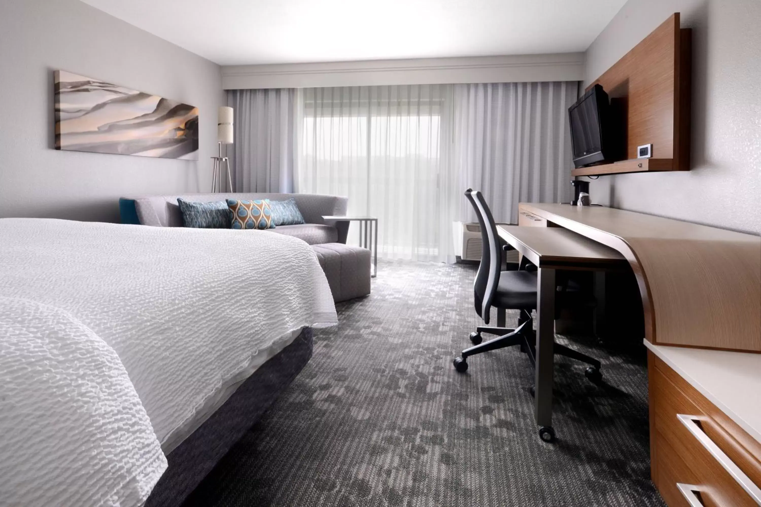Guest room, 1 King, Sofa bed, Balcony in Courtyard by Marriott Houston Northwest