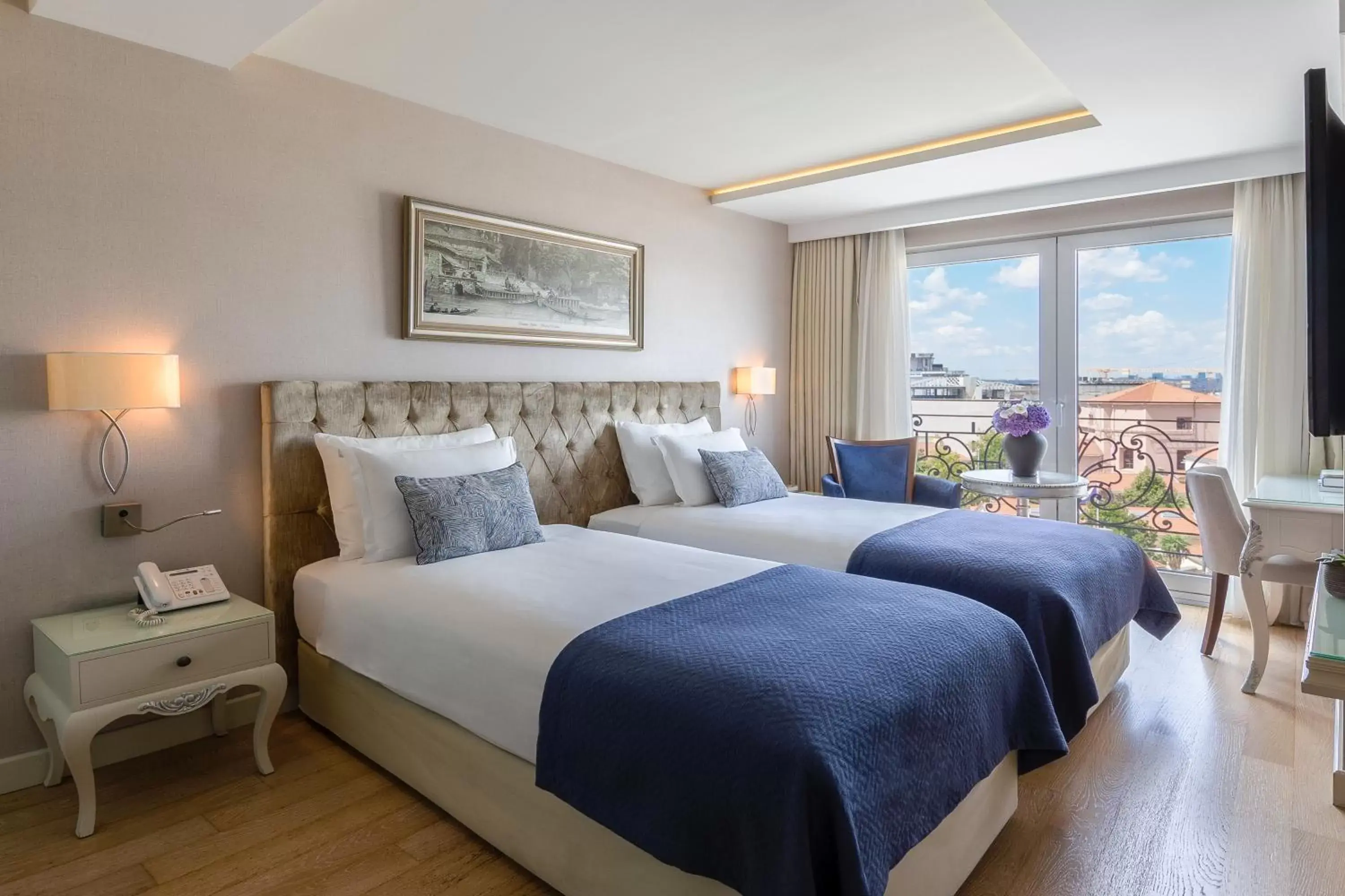 Bedroom, Bed in CVK Taksim Hotel Istanbul
