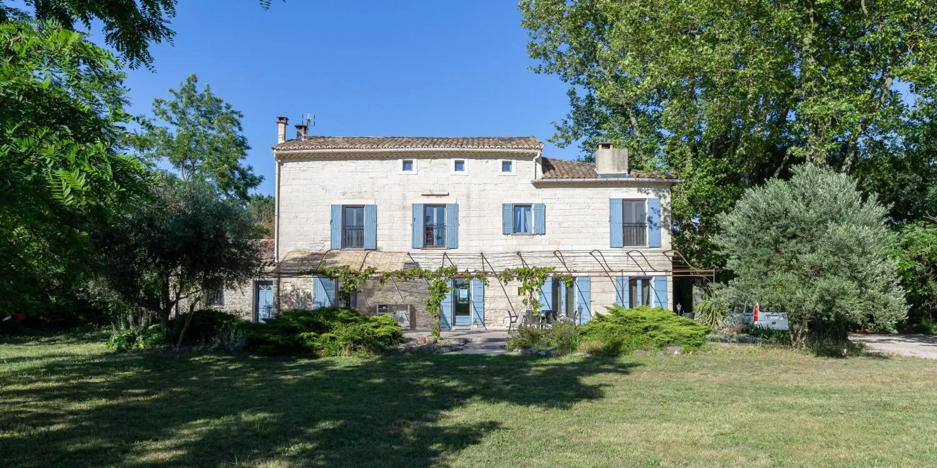 Property Building in Mas des Cerisiers