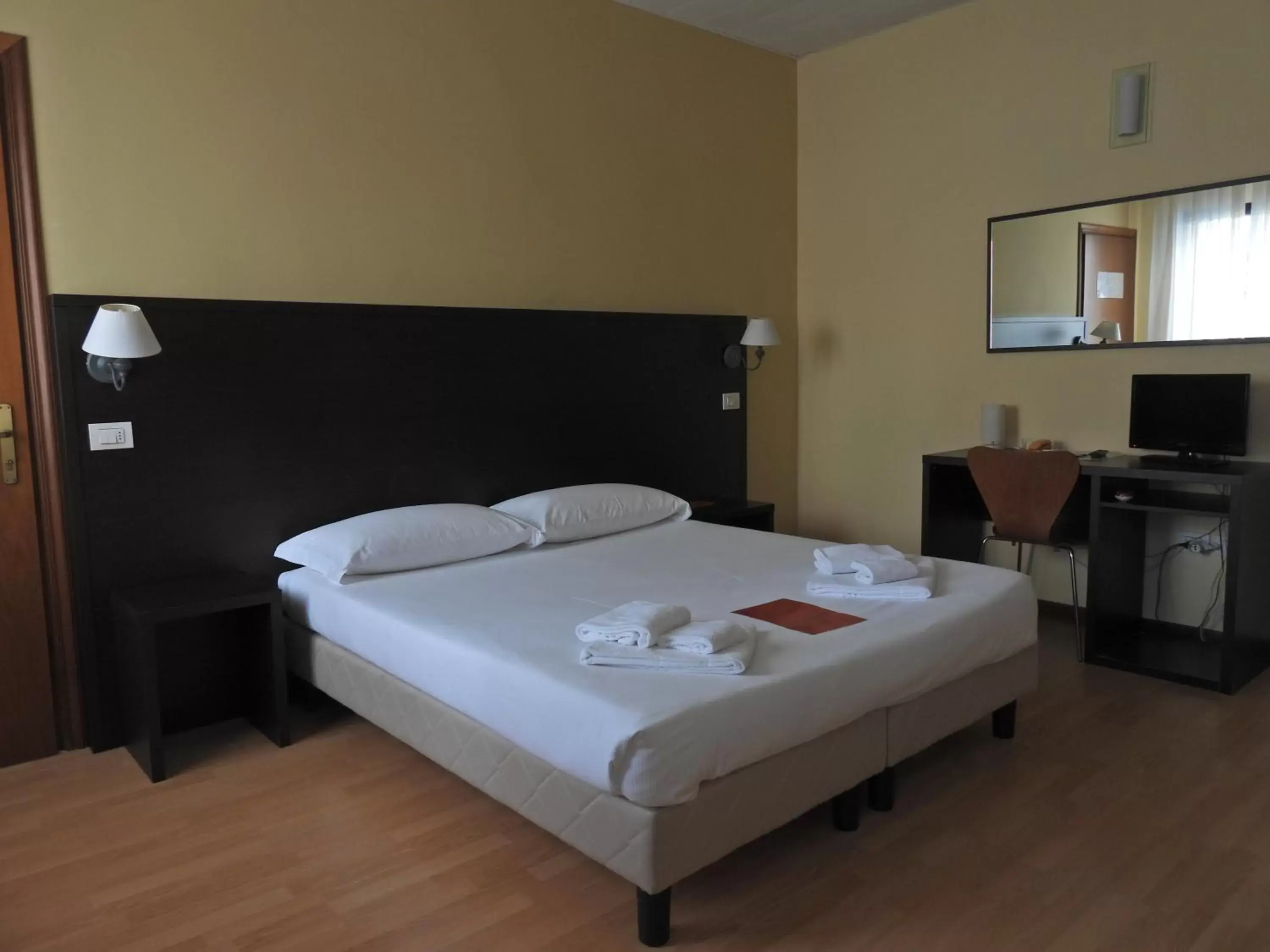 Bed in Hotel Guidi