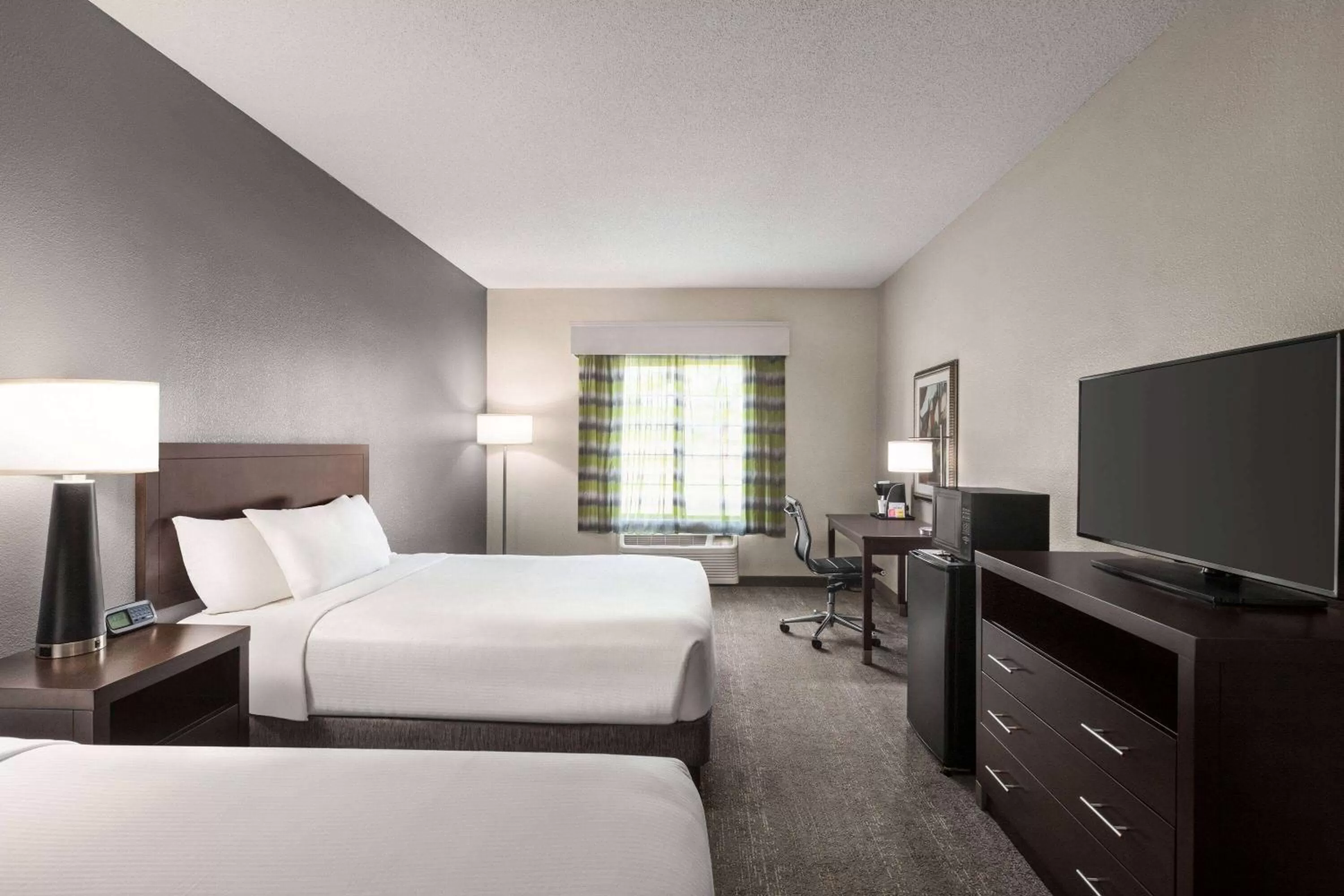 Photo of the whole room, Bed in Wingate by Wyndham Port Wentworth Savannah Area