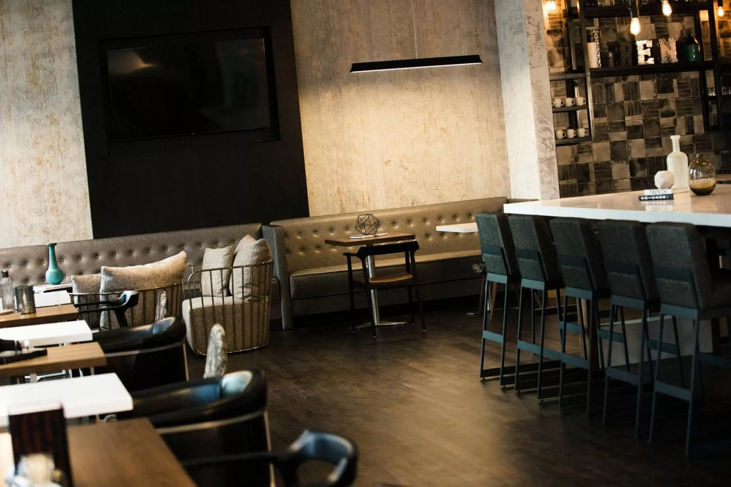Lounge or bar, Restaurant/Places to Eat in Renaissance Chicago Downtown Hotel