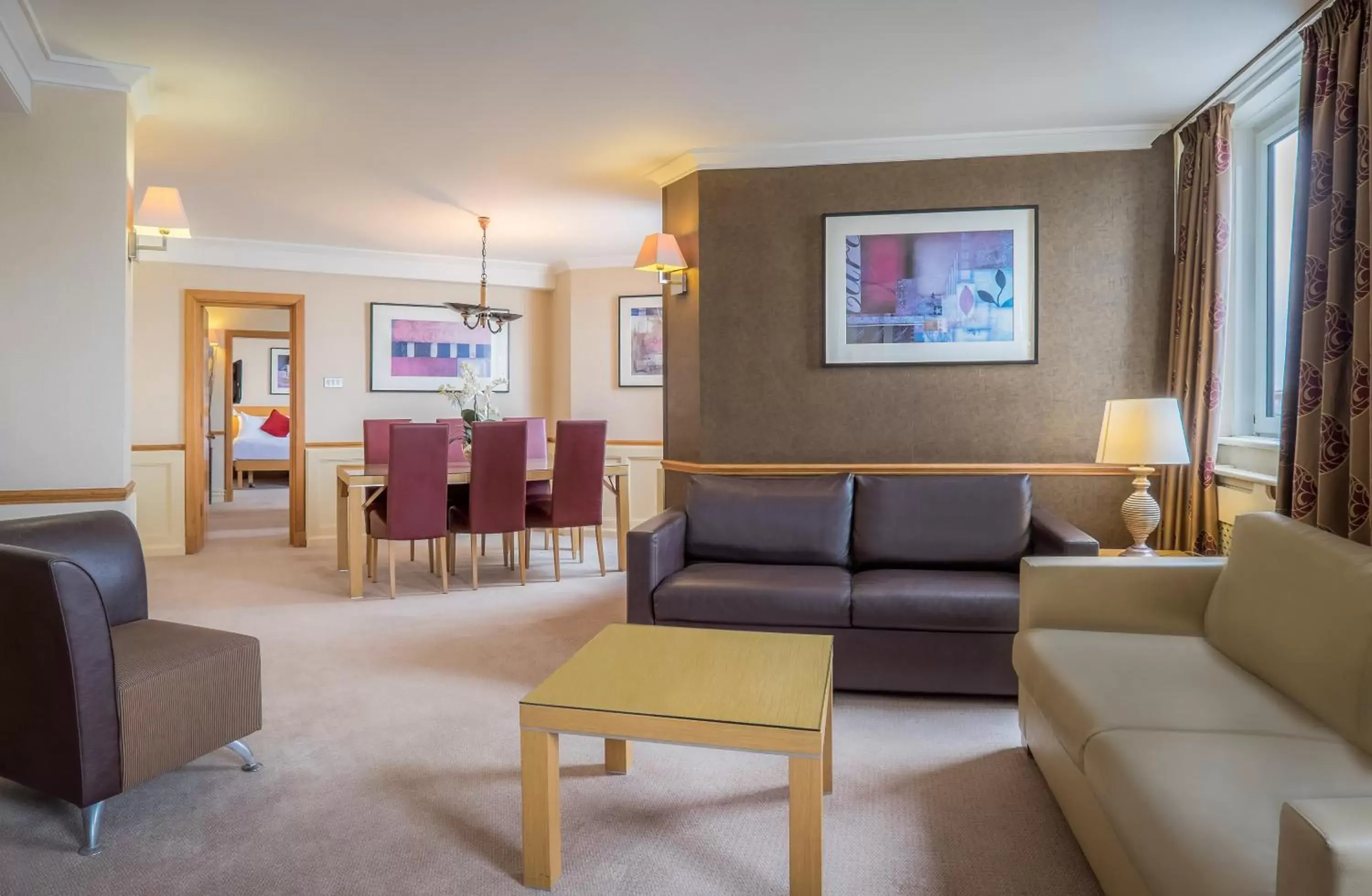 Photo of the whole room, Seating Area in Grand Hotel Blackpool