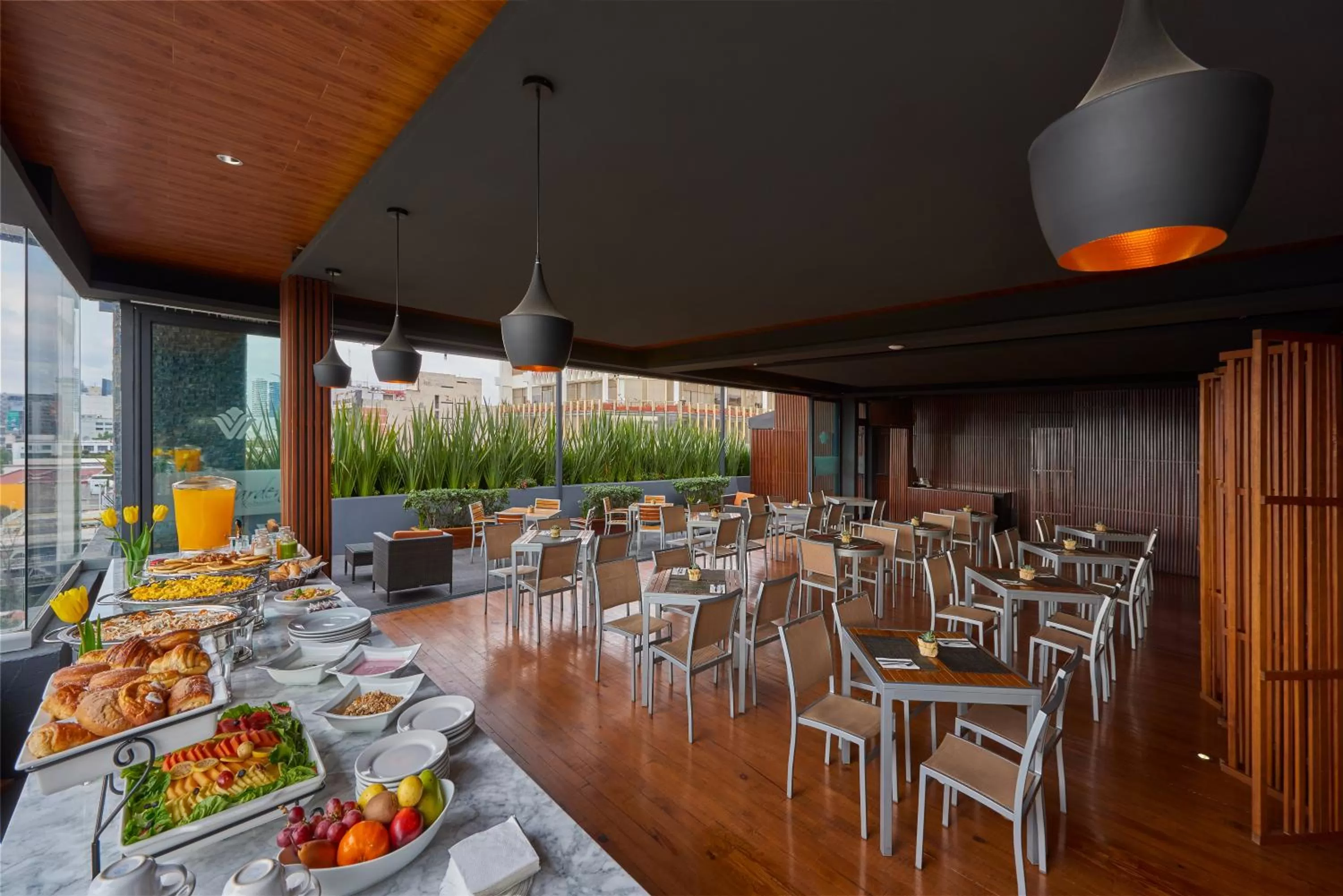 Restaurant/places to eat in Wyndham Garden Mexico City - Polanco
