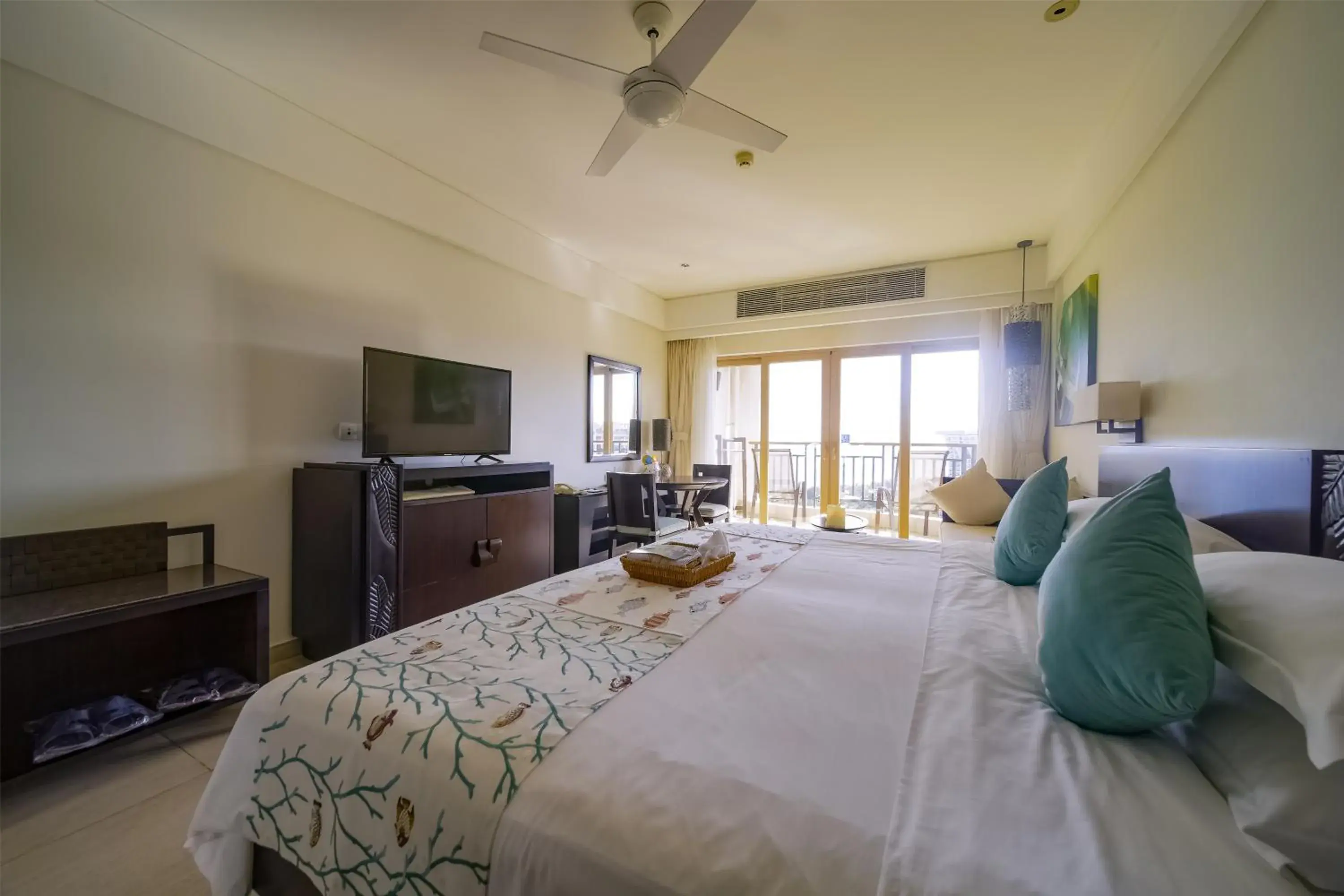 Photo of the whole room in Howard Johnson Resort Sanya Bay