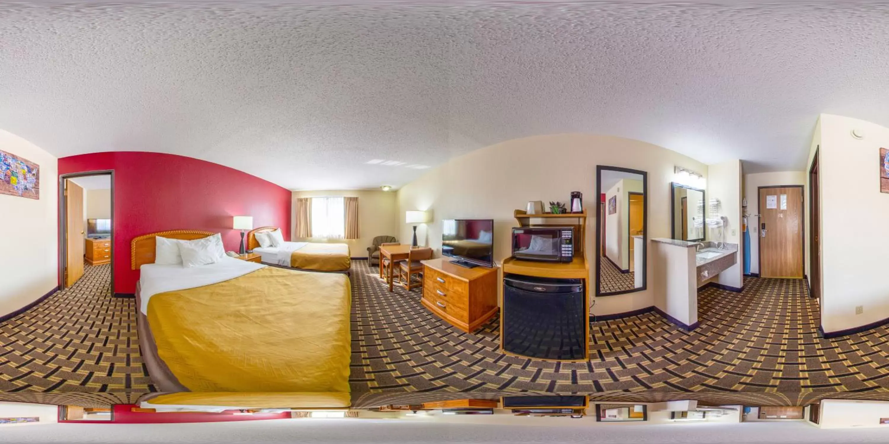 Econo Lodge Inn & Suites