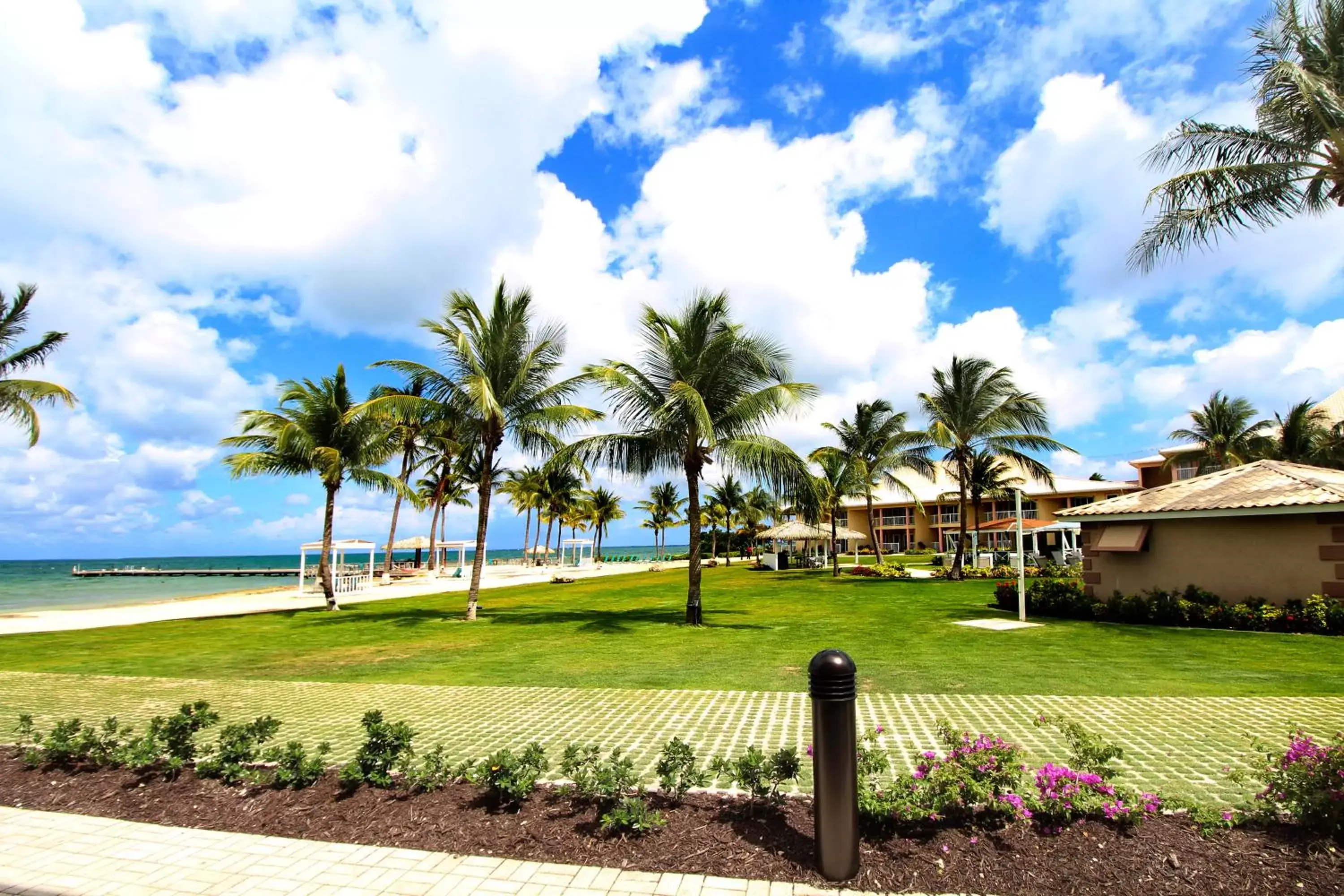 Property building in The Grand Caymanian Resort Property building in The Grand Caymanian Resort