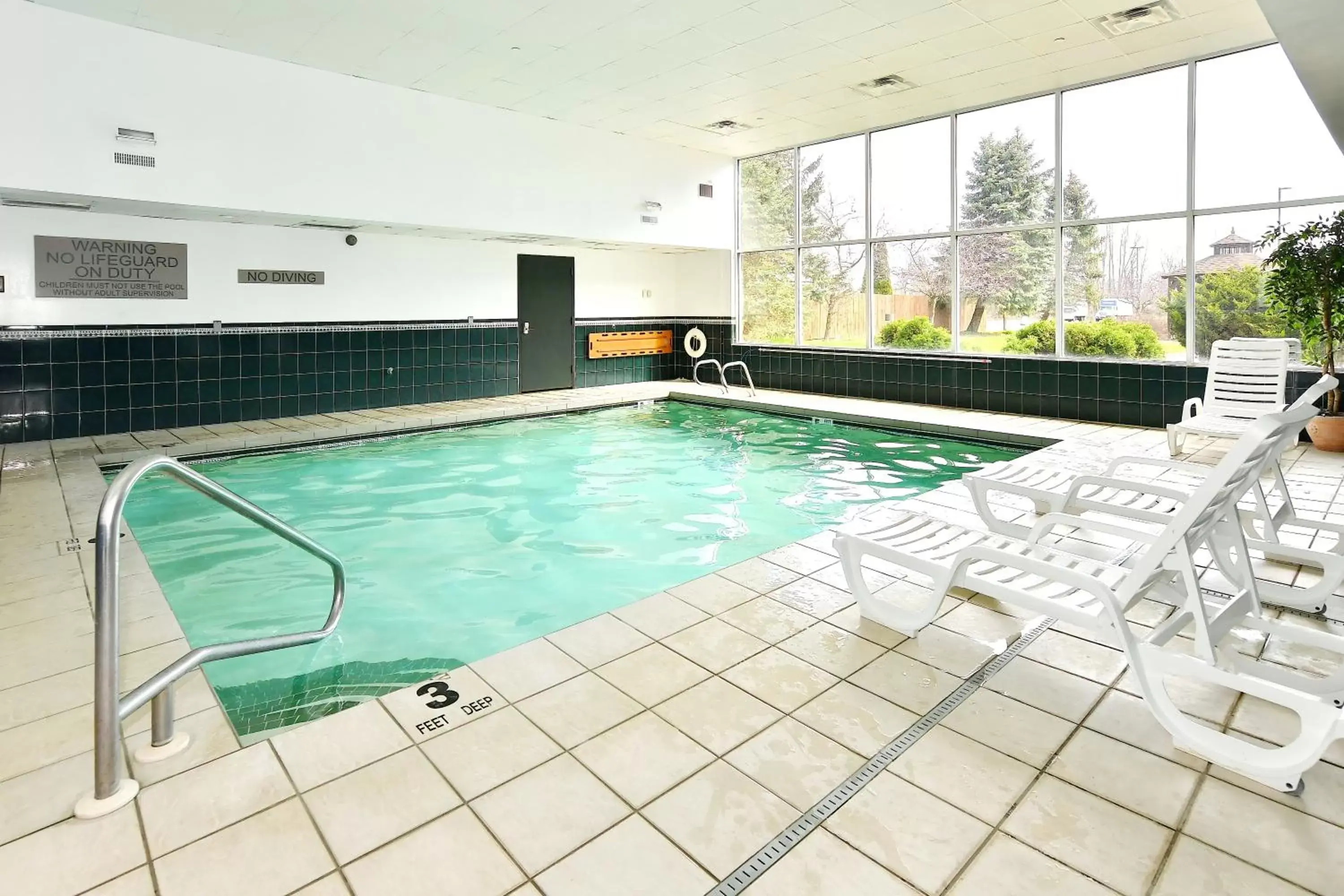 Swimming Pool in Country Inn & Suites by Radisson, Mount Morris, NY