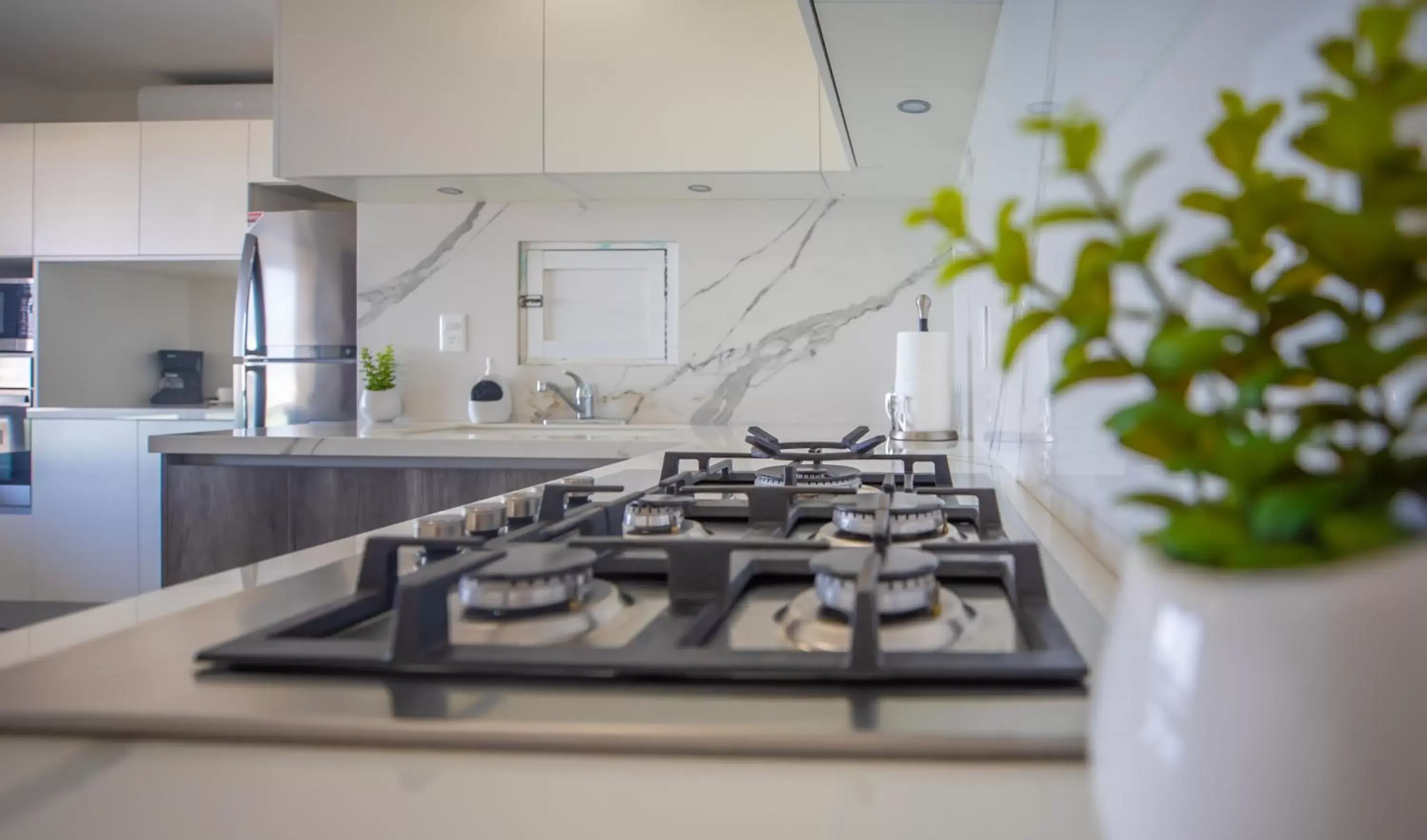 kitchen, Kitchen/Kitchenette in Beachfront Penthouses by LivIN Cancun