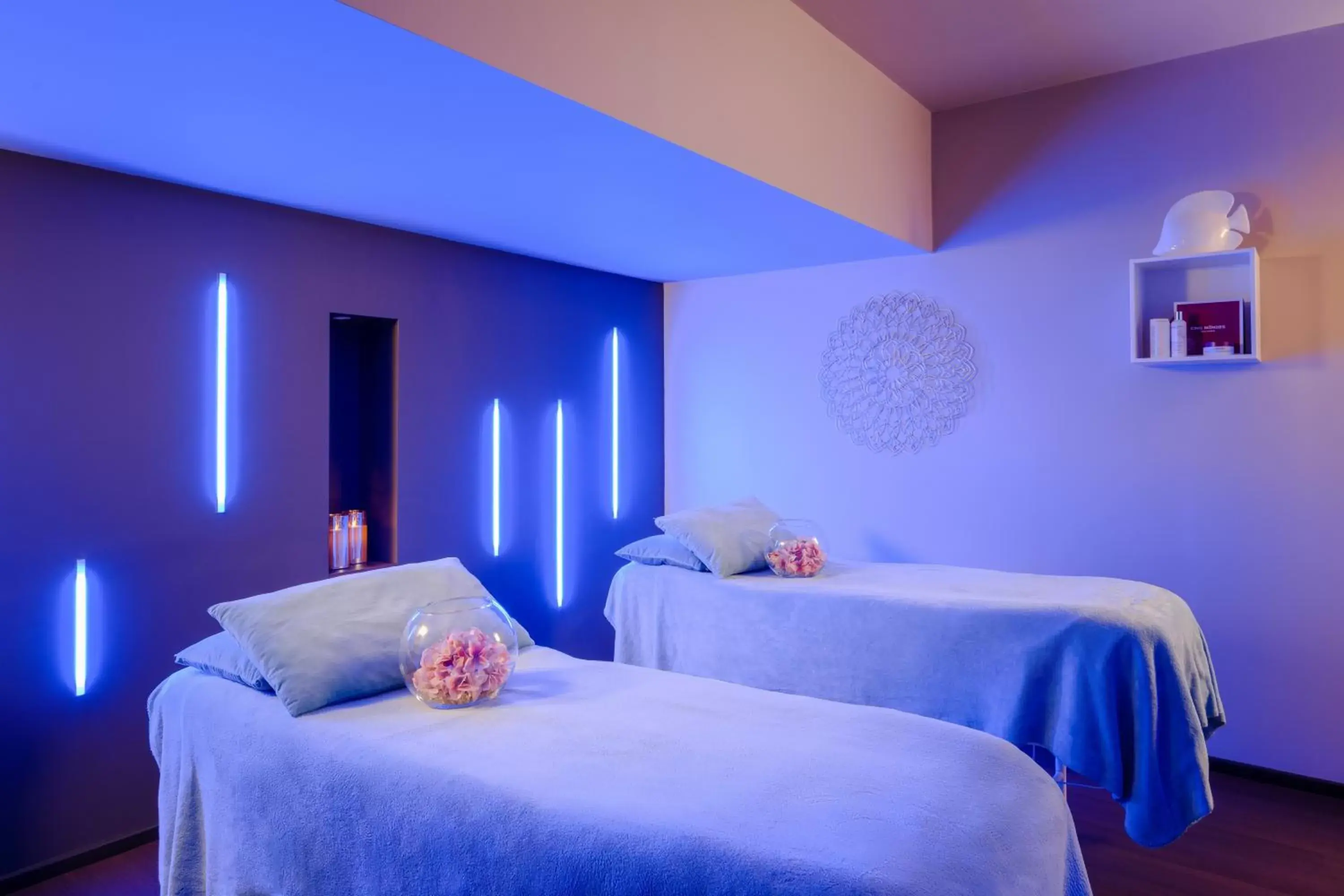 Massage, Bed in Grand Hotel Bristol Resort & Spa