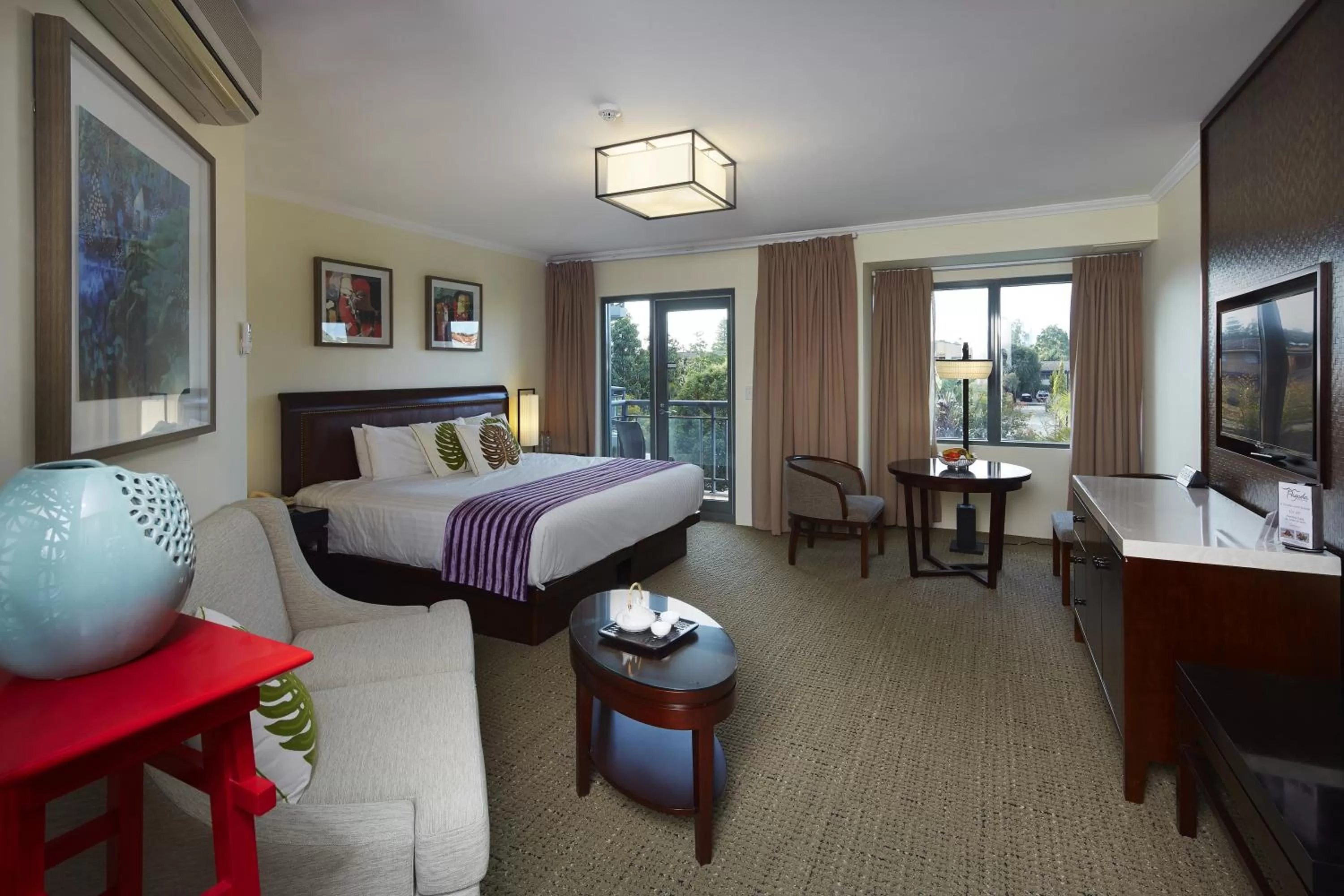 Balcony/Terrace, Bed in Pagoda Resort & Spa